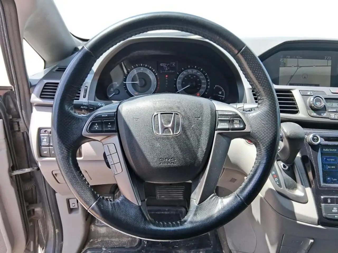 Honda Odyssey снимка Honda Odyssey