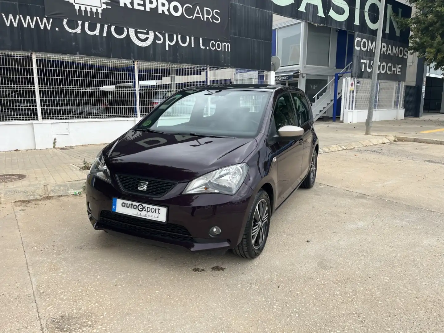 SEAT Mii Pequeño Automático de 5 Puertas Burdeos - 1