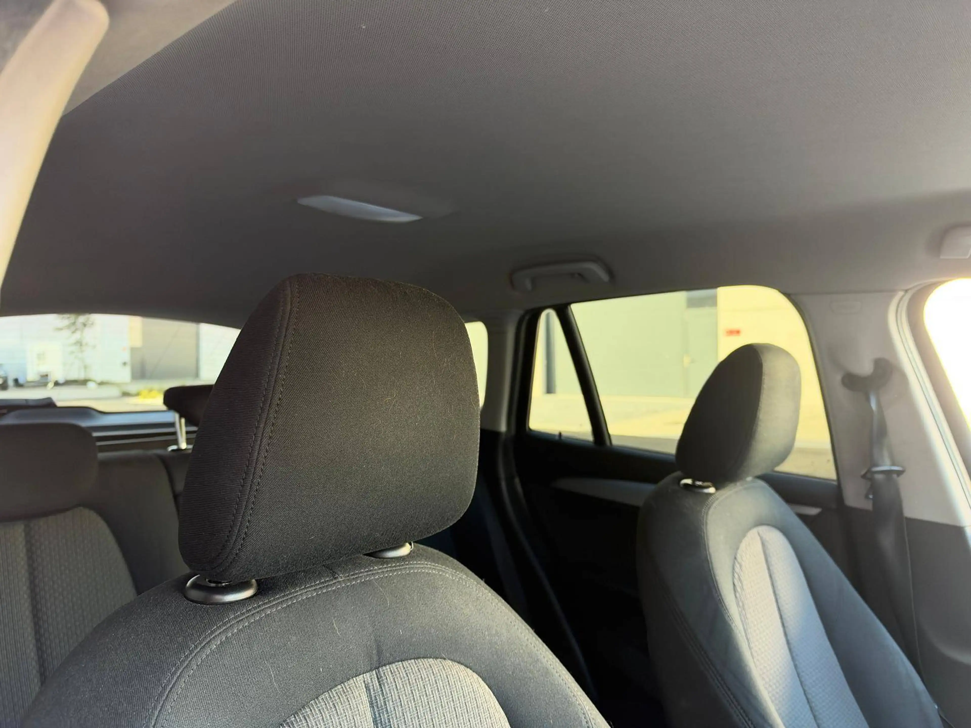 BMW X1 X1 2.0 dA sDrive18 - modelreeks 2015 - automaat — photo 12