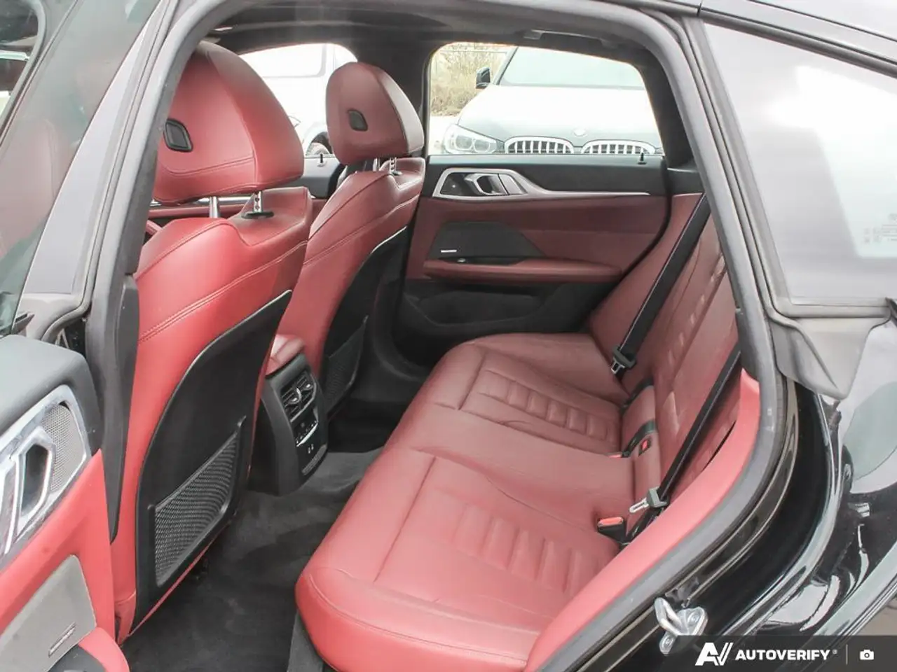 BMW 4 Series снимка BMW 4 Series