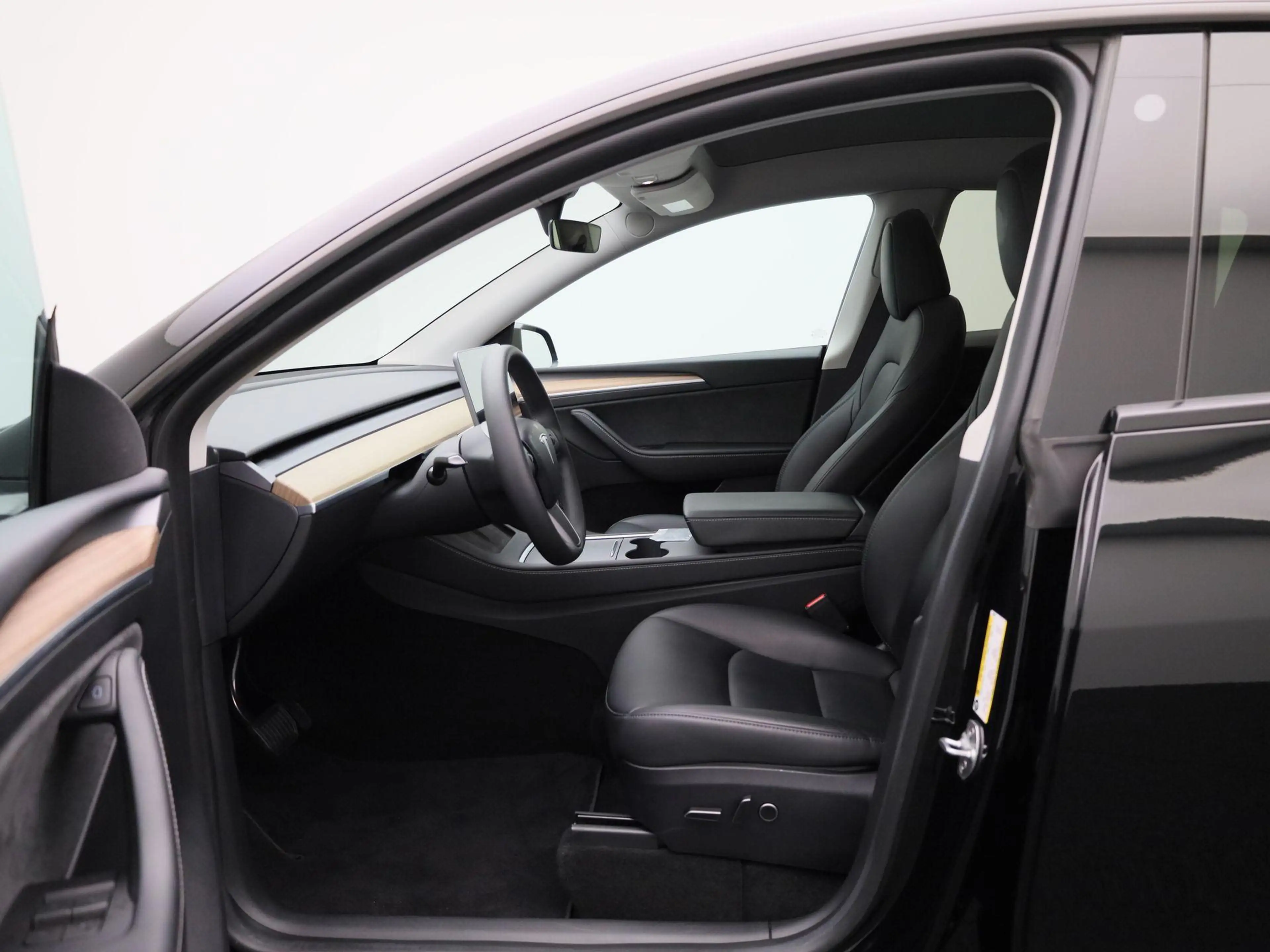 Tesla Model Y RWD AUTOPILOT | FULL SELF DRIVING | PANO | LED | 3 — photo 8