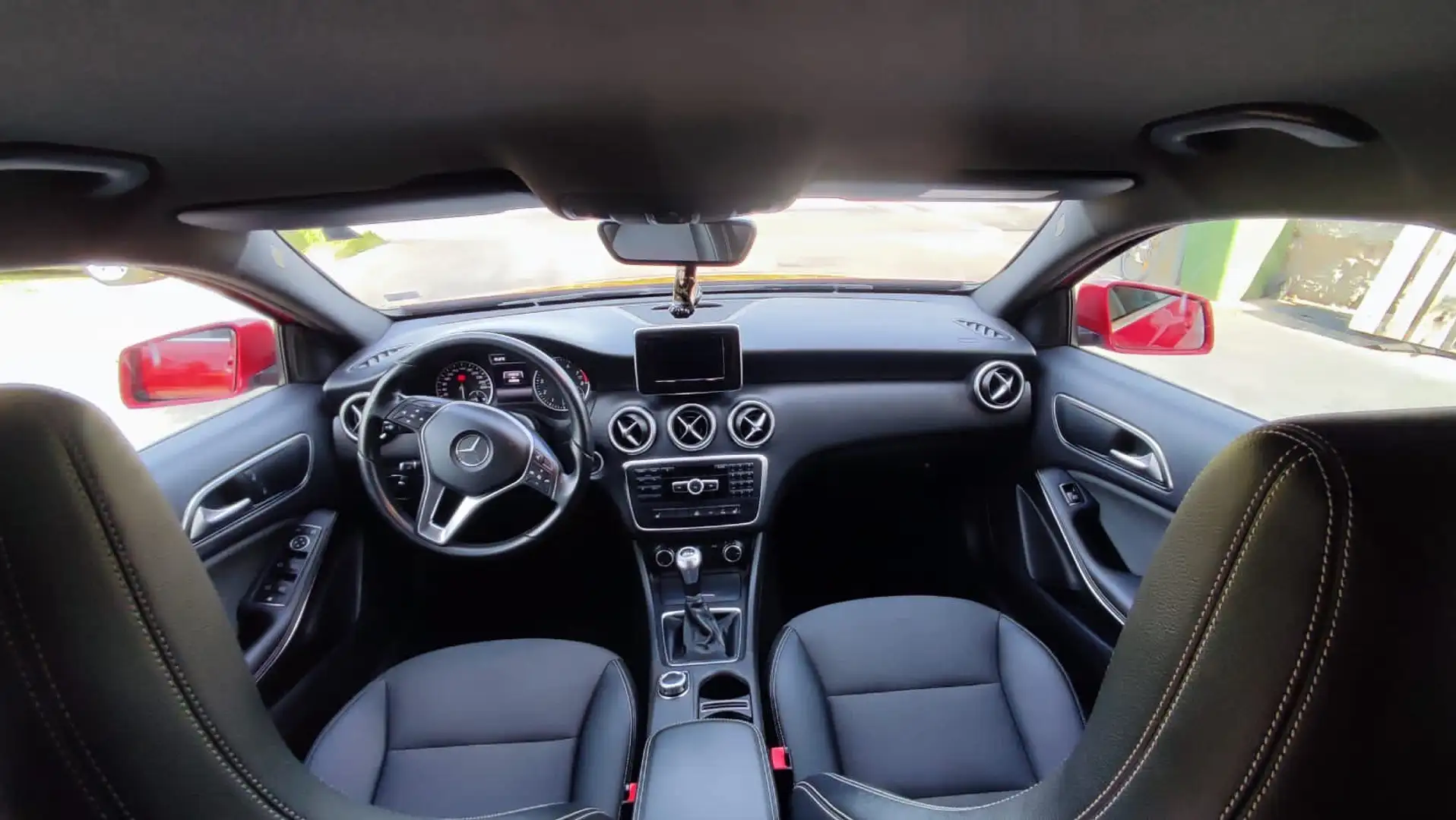 Mercedes-Benz A 180 BlueEfficiency Edition - 2