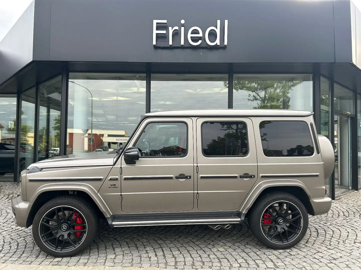 Mercedes-Benz G 63 AMG Voll, NIGHT, Stdhzg, AHK, TV, Drivers, Gris - 1