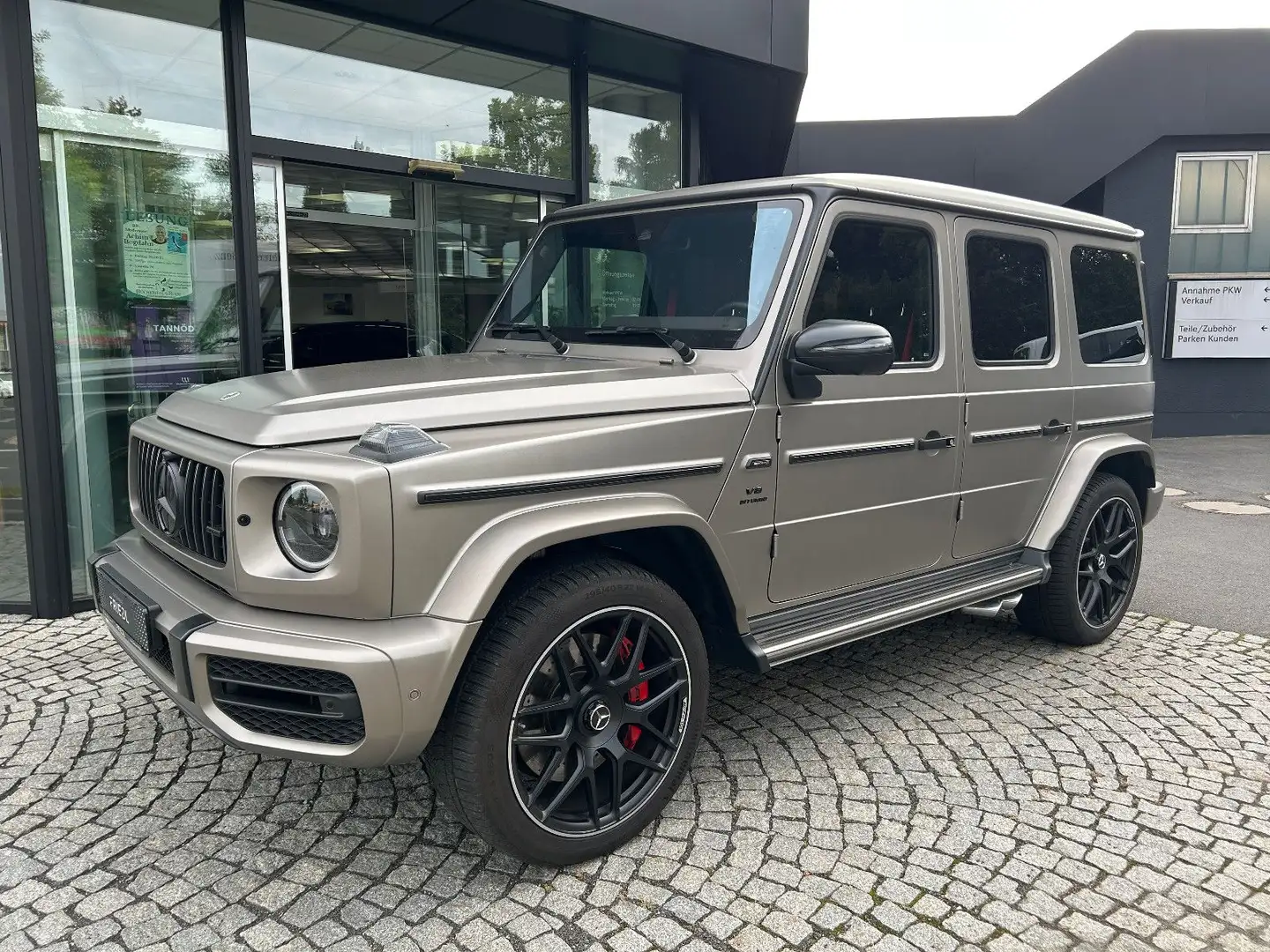 Mercedes-Benz G 63 AMG Voll, NIGHT, Stdhzg, AHK, TV, Drivers, Gris - 2