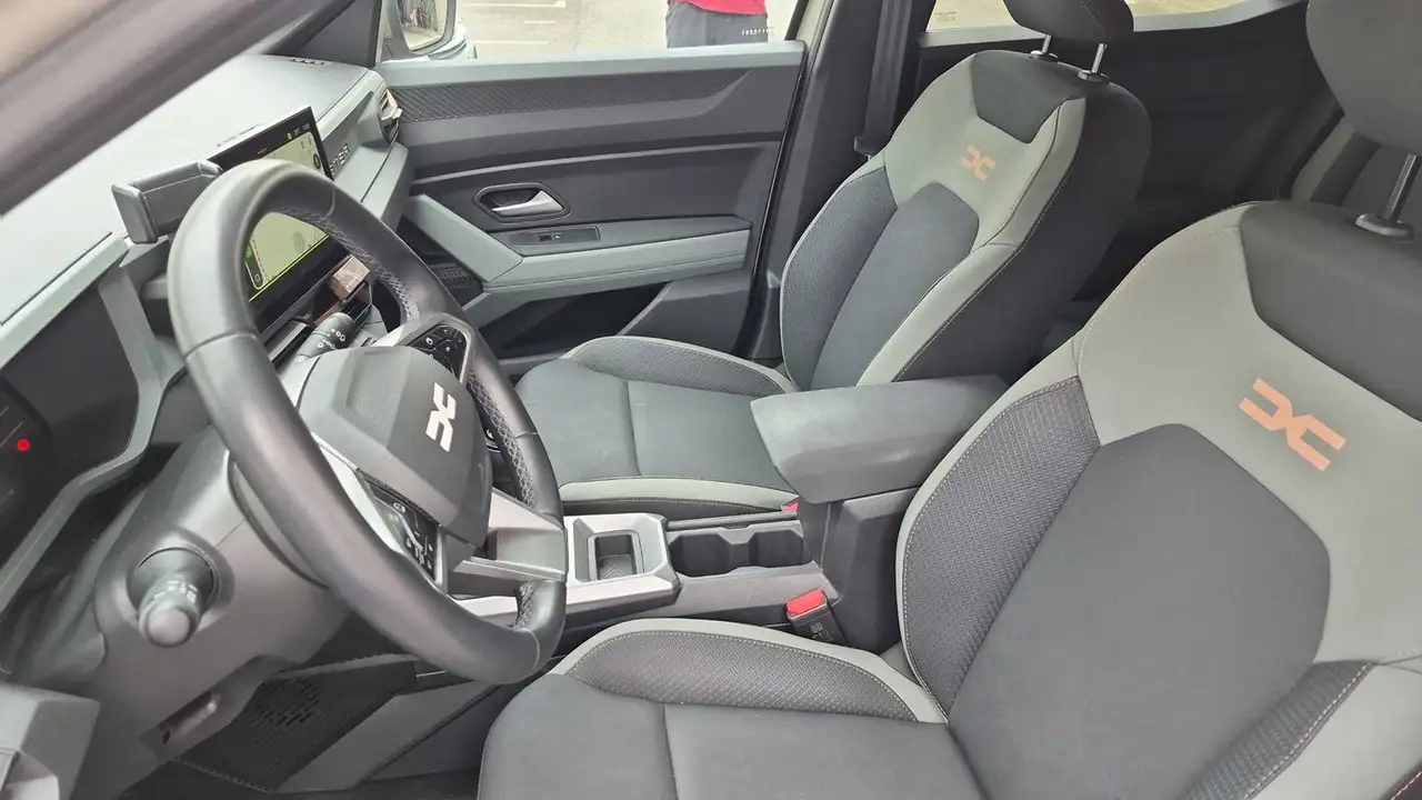Dacia Duster — photo 27