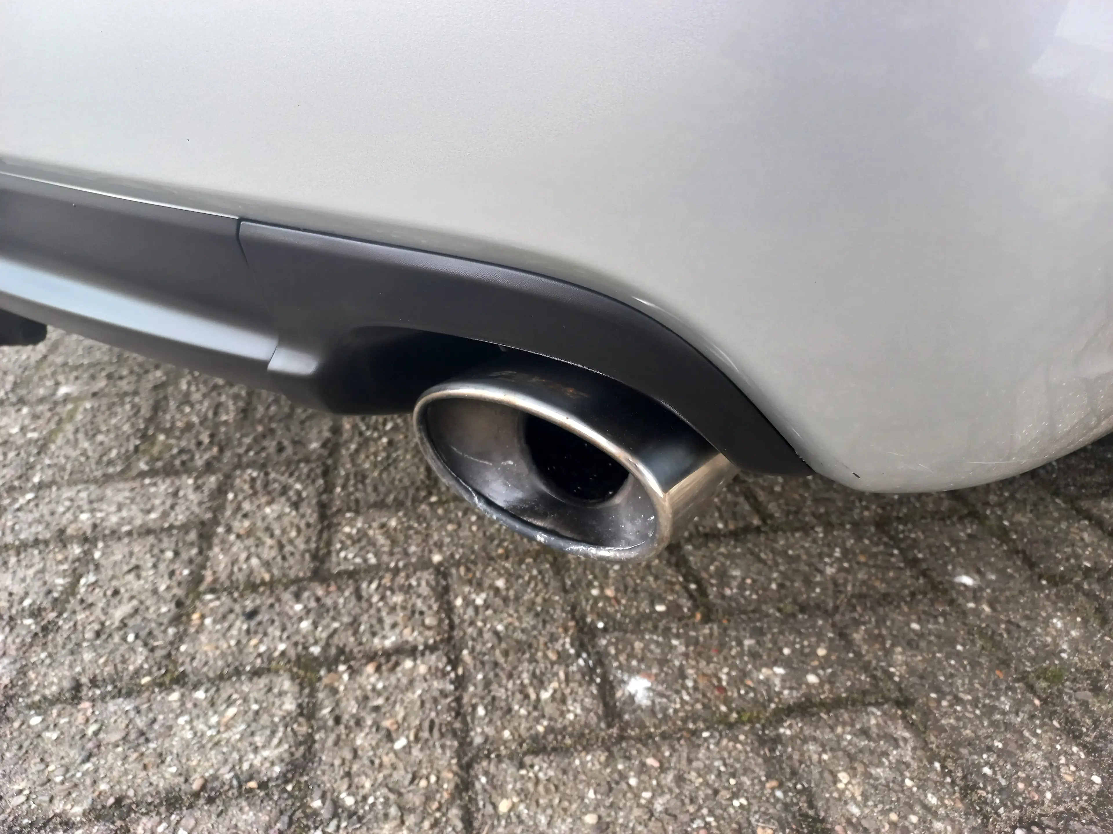 Subaru Legacy 2.5i AWD — photo 8