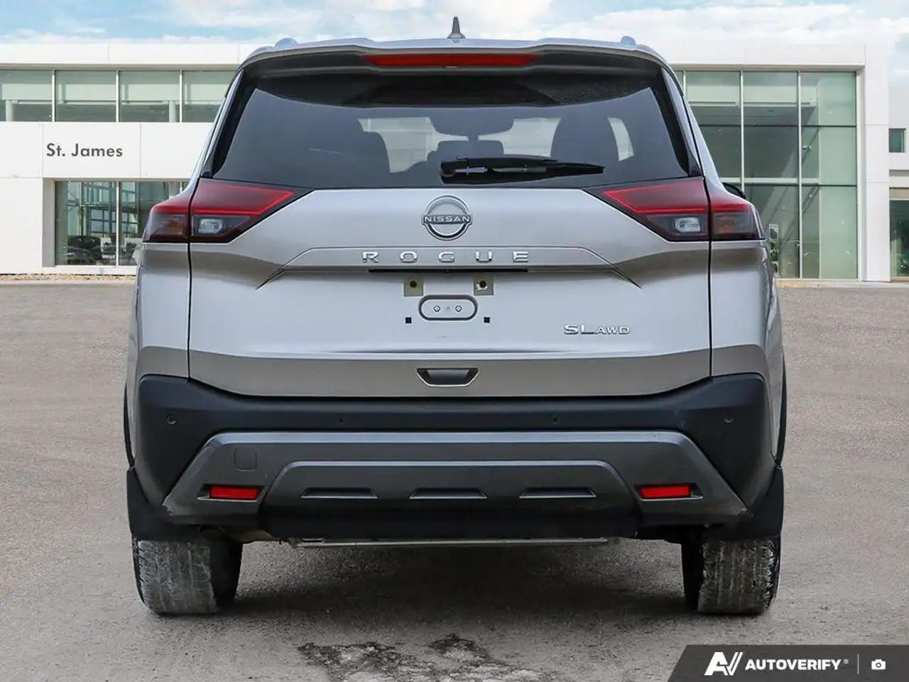 Nissan Rogue снимка Nissan Rogue