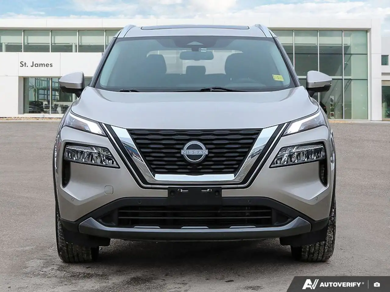 Nissan Rogue снимка Nissan Rogue