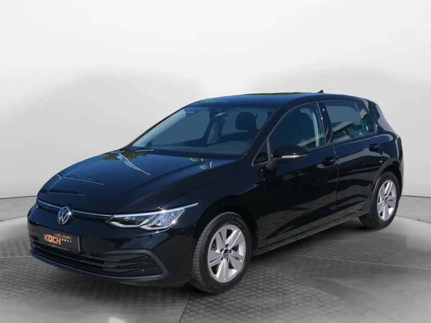 Volkswagen Golf VIII 2.0TDI Life DSG LED Zwart - 2