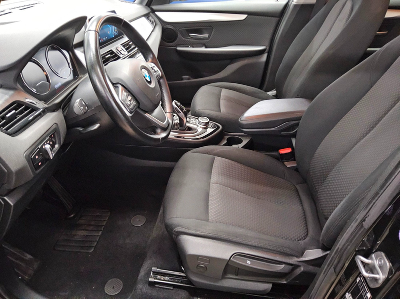 BMW 218 Gran Tourer Advantage Navi LED PDC SHZ — photo 8
