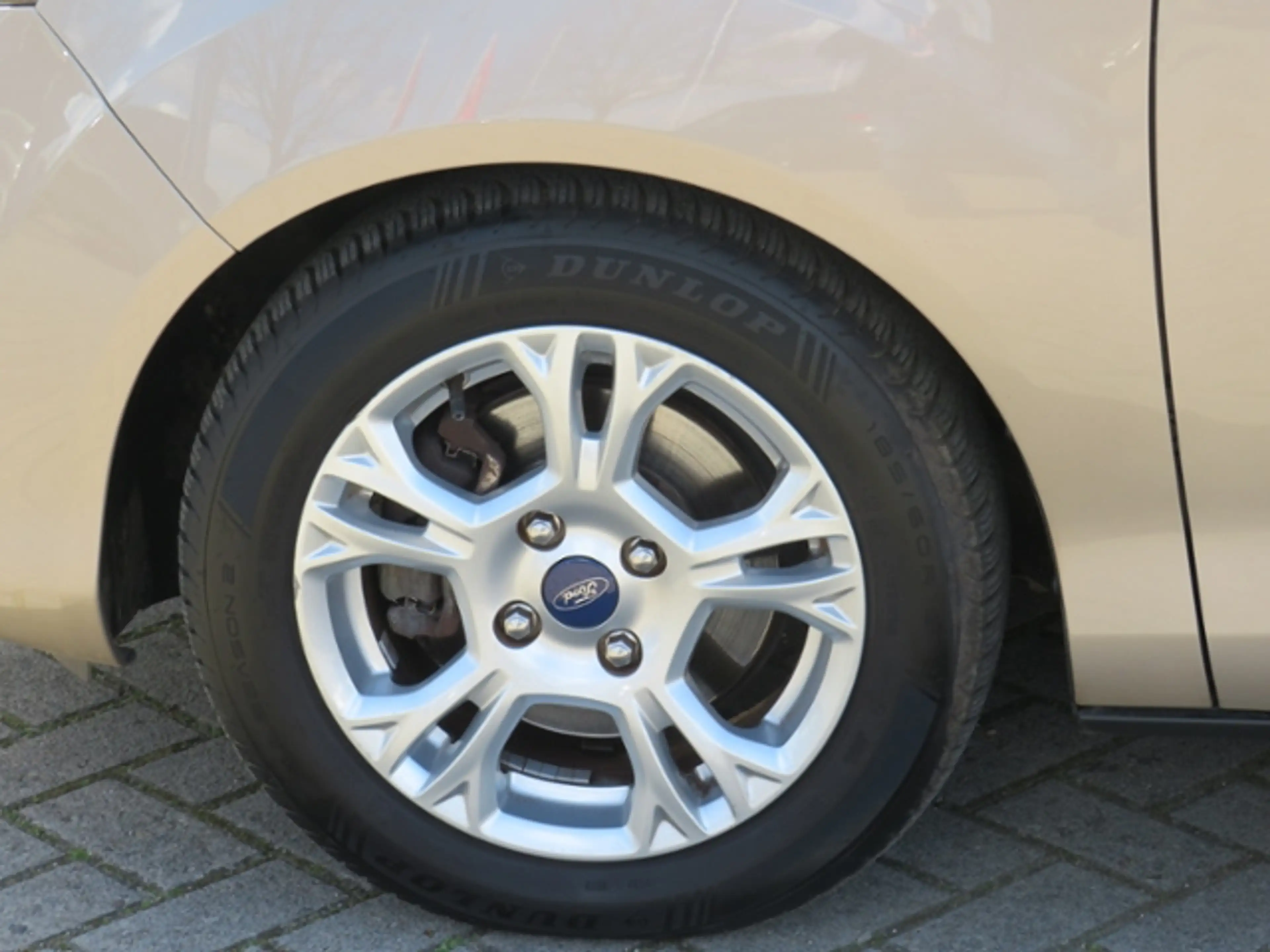 Ford B-Max Sync Edition KLIMA NAVI ALU — photo 4