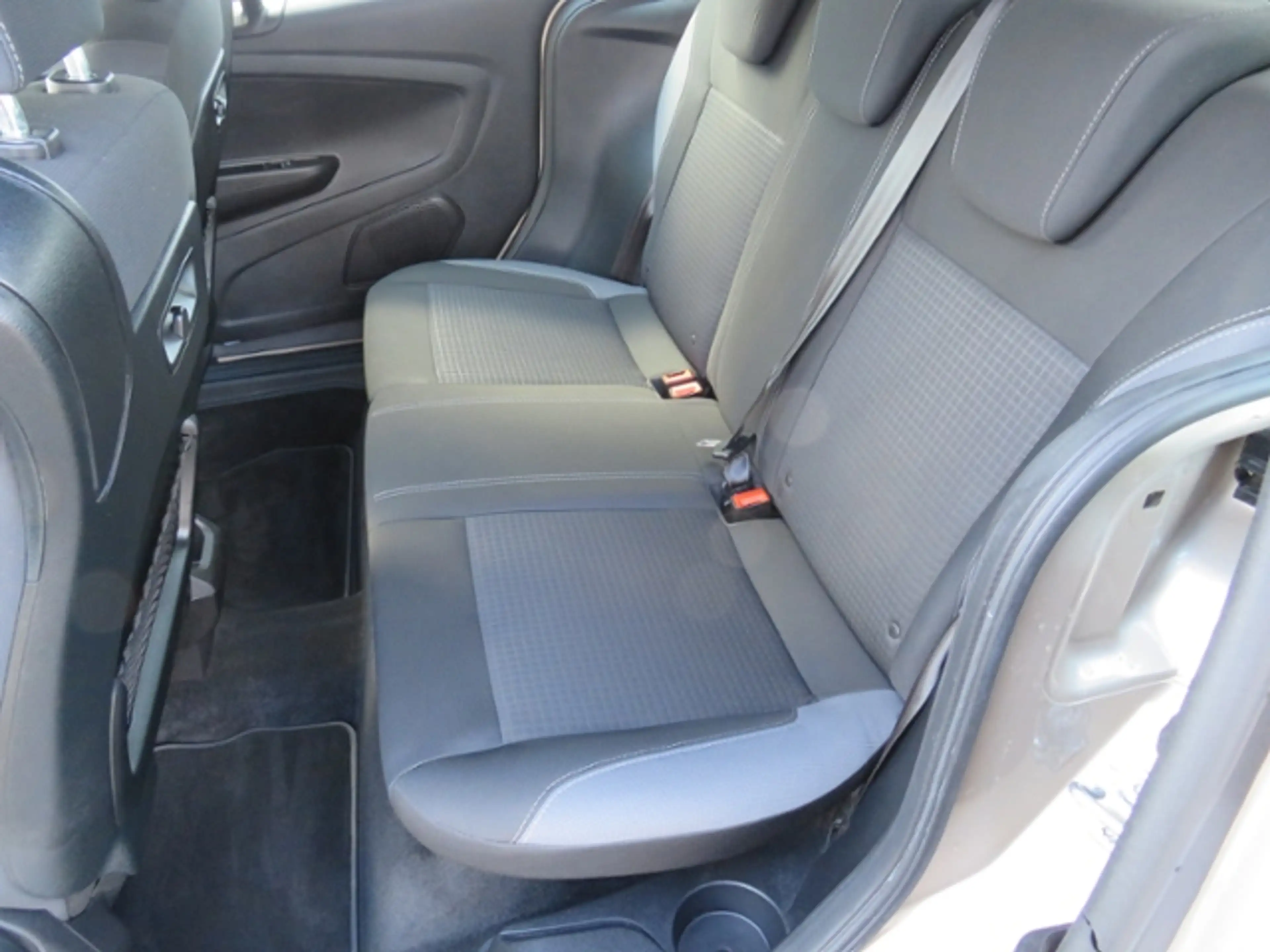 Ford B-Max Sync Edition KLIMA NAVI ALU — photo 13