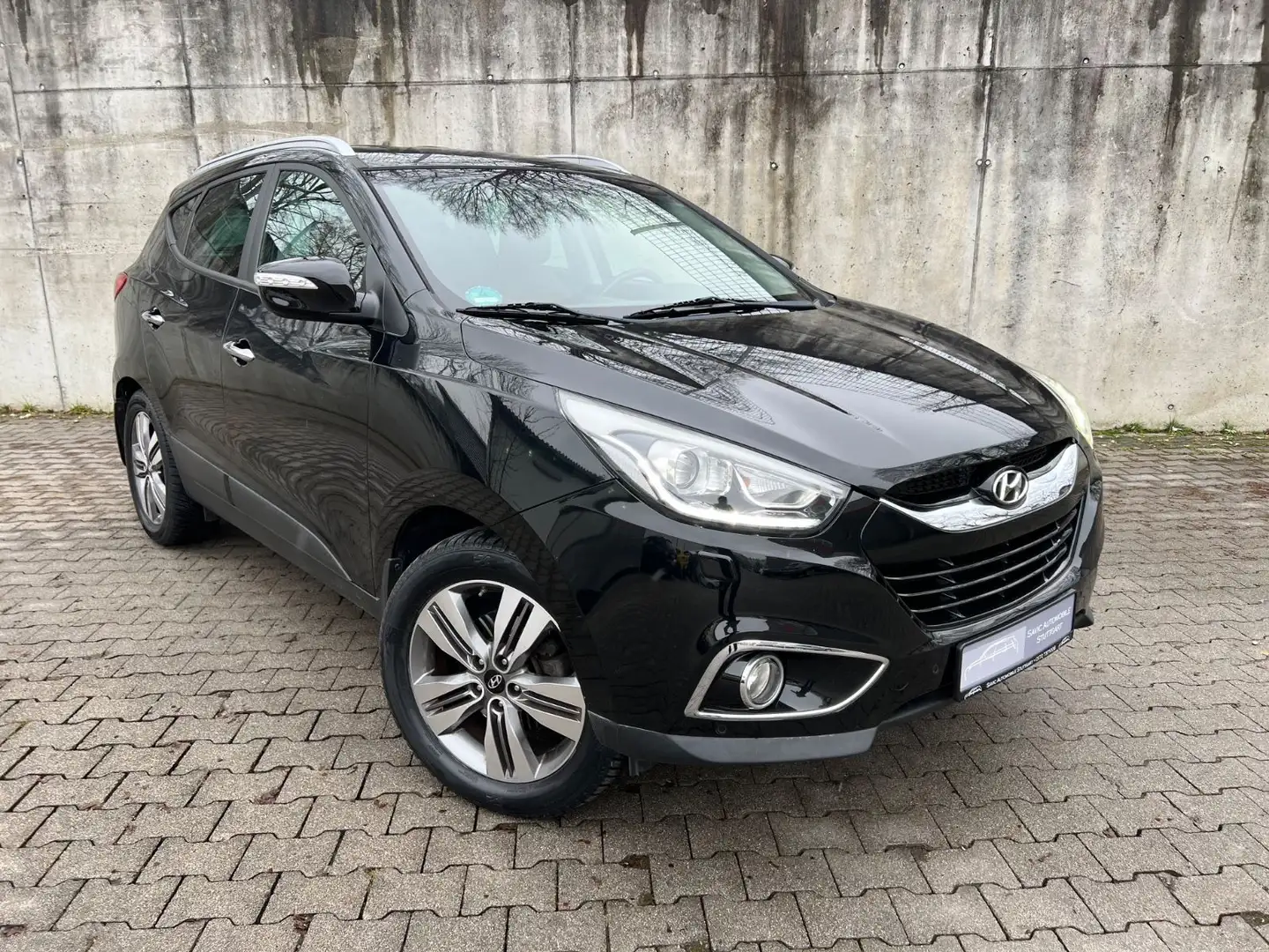 Hyundai iX35 2.0CRDi 100 kW Premium 4WD Autom*Kamera*AHK Schwarz - 1