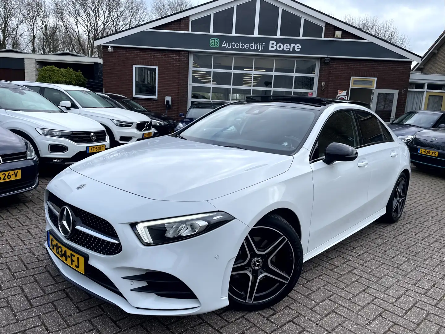 Mercedes-Benz A 200 Solution AMG NL.Auto, Pano-dak, Camera, Wide Scree Wit - 1