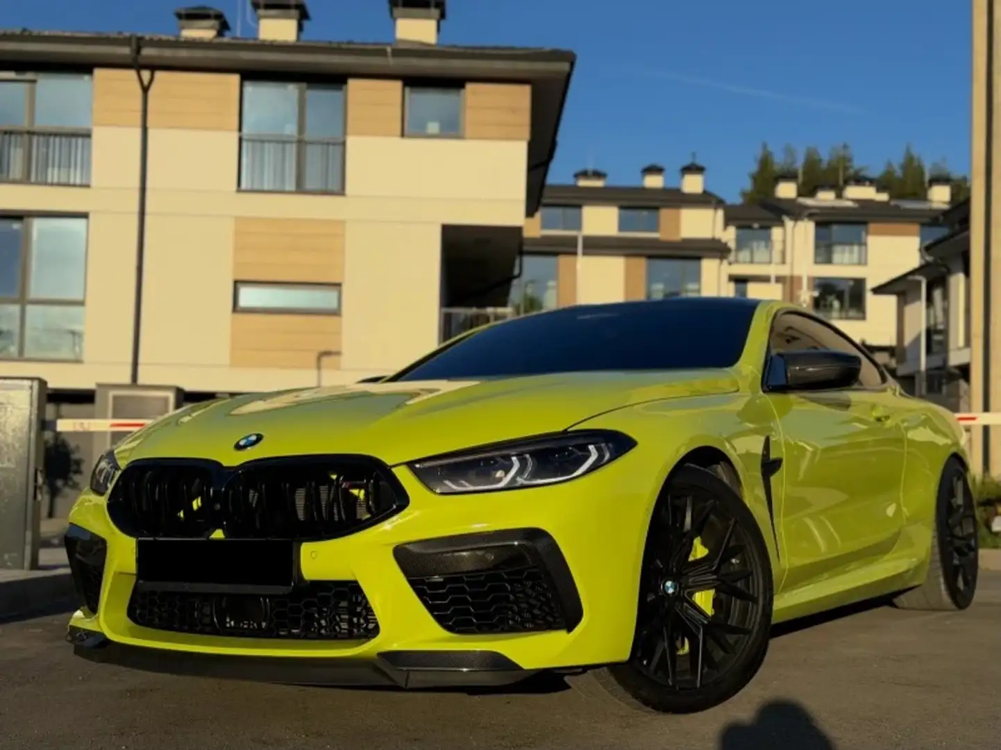 BMW M8 Competition Coupé - 2
