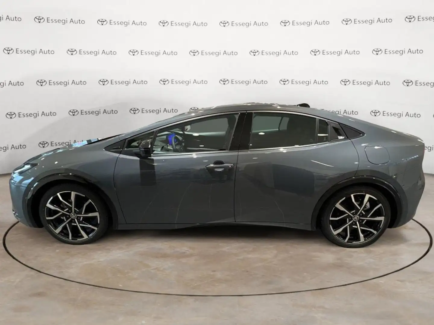 Toyota Prius 2.0 Plug-in Hybrid Lounge + Gris - 2