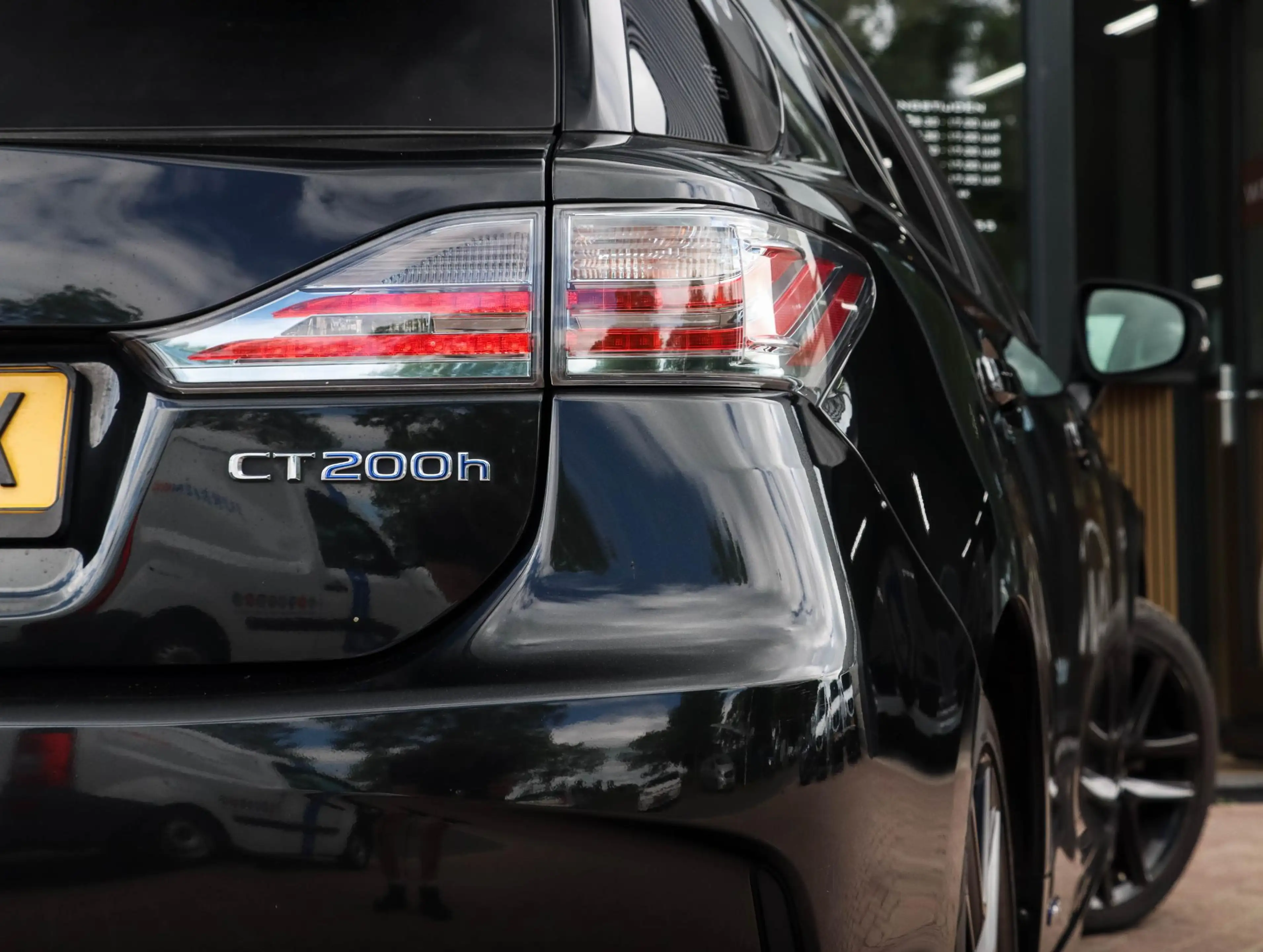 Lexus CT 200h Sport Edition — photo 14