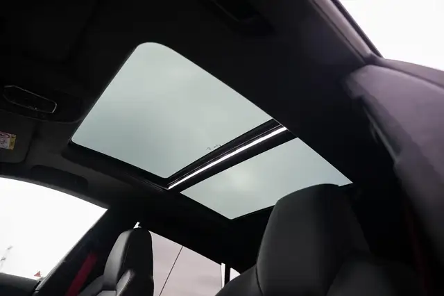 Audi Q8 view 17