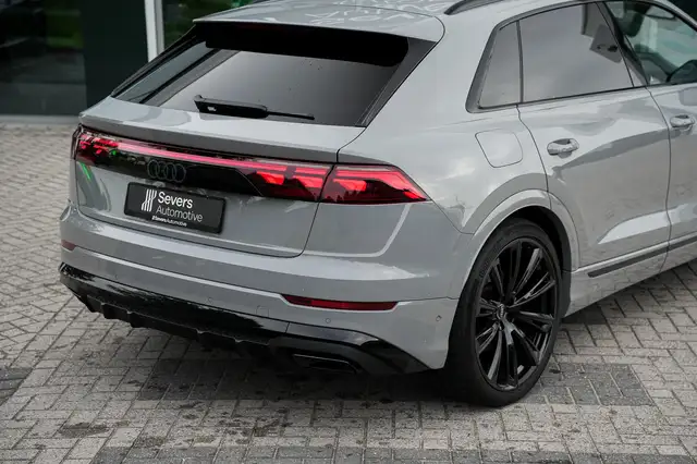 Audi Q8 view 29