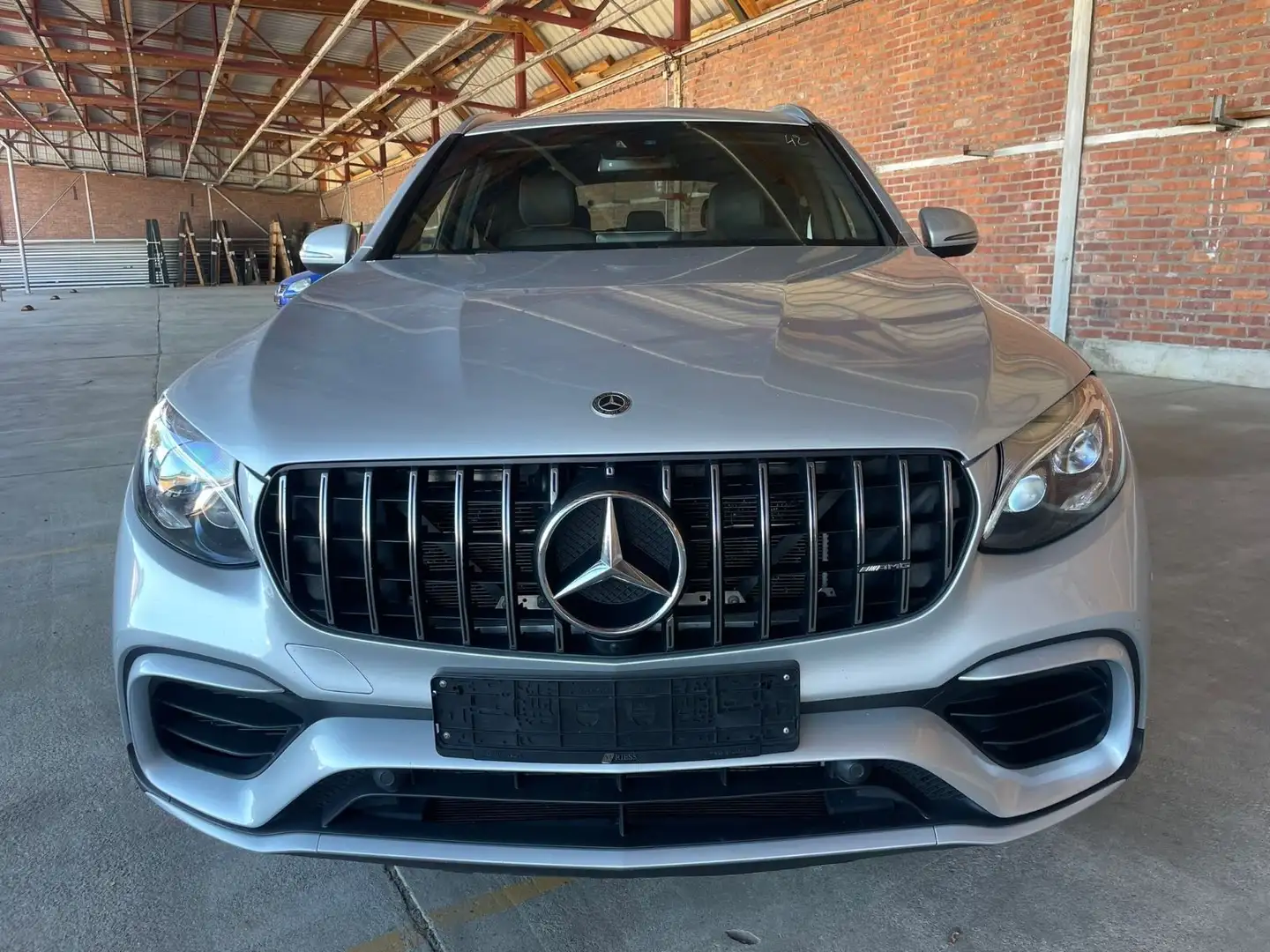 Mercedes-Benz GLC 63 AMG GLC 63 S AMG/Track Package/Perf AGA Silber - 2