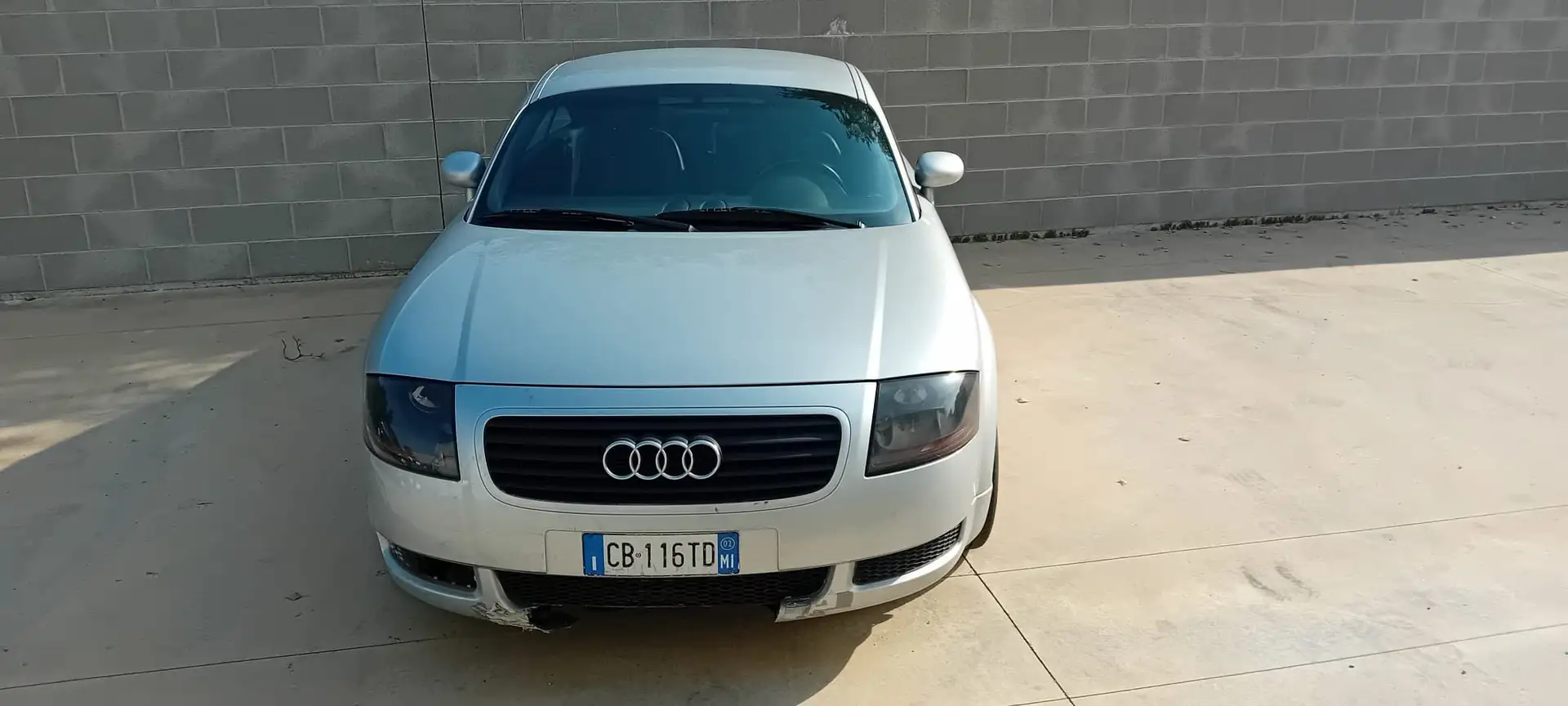 Audi TT 1.8t - 2