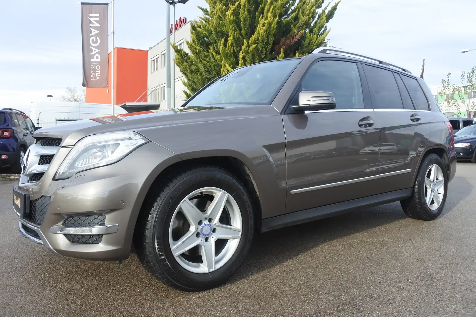 Mercedes-Benz GLK 220 GLK 220 BlueTec 4MATIC A-Edition Plus Aut. Bronze - 2