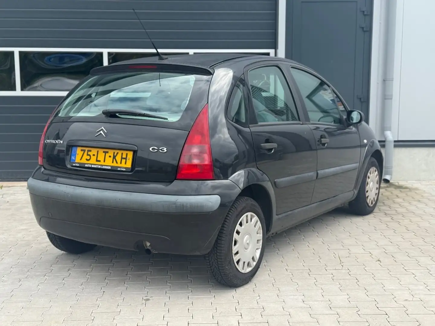 Citroen C3 1.4I LIGNE AMBIANCE * APK 06-2026 * AIRCO CRUISE * Zwart - 2