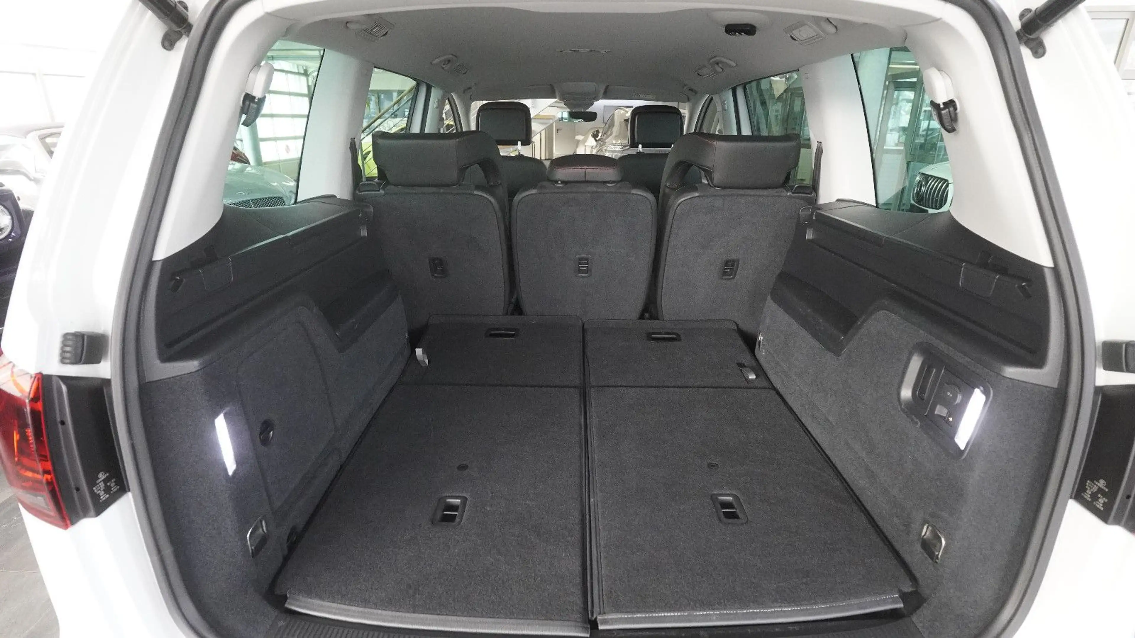 SEAT Alhambra FR-Line Allrad*ACC*AHK*7 SITZ* — photo 8