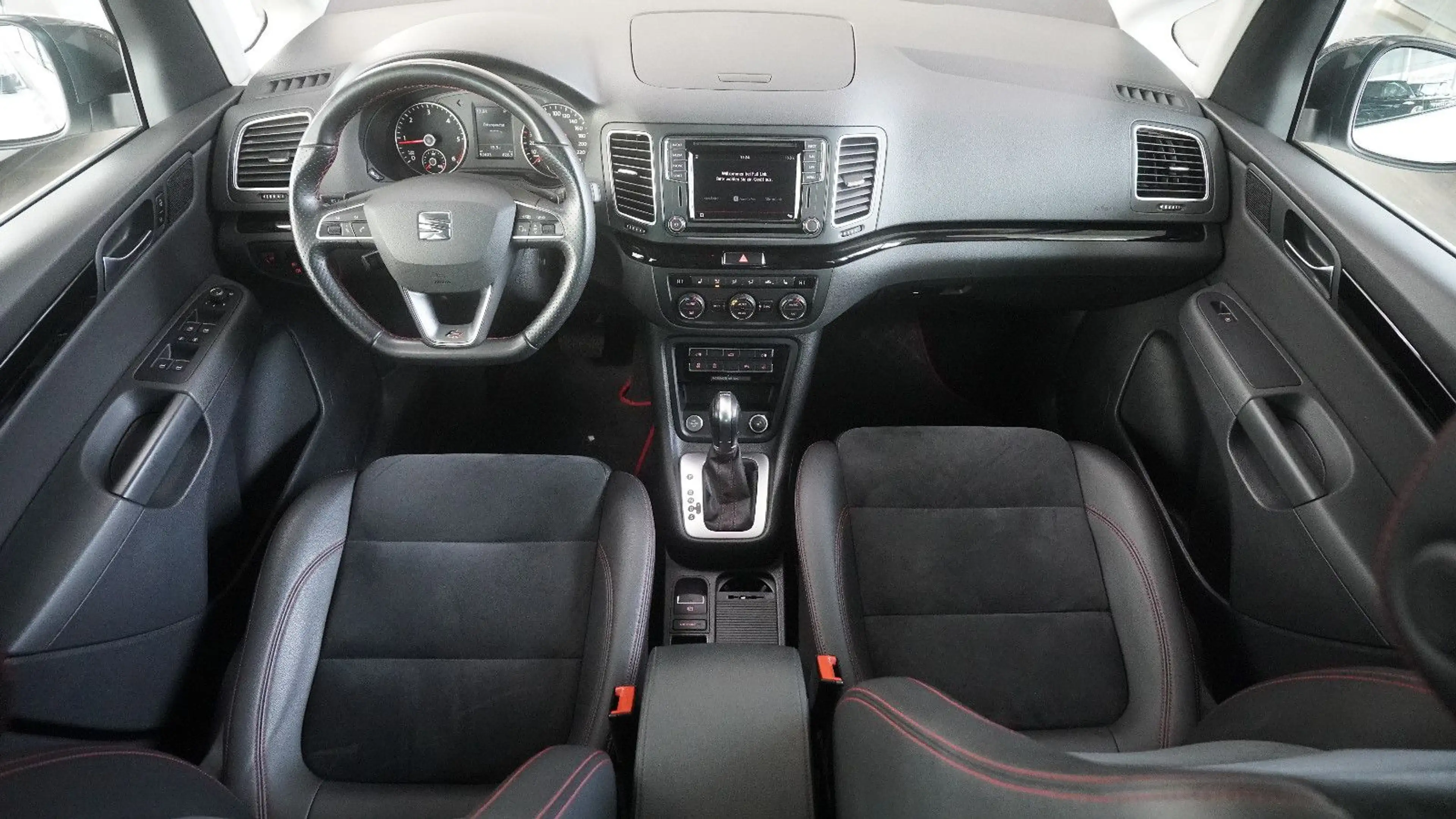 SEAT Alhambra FR-Line Allrad*ACC*AHK*7 SITZ* — photo 9