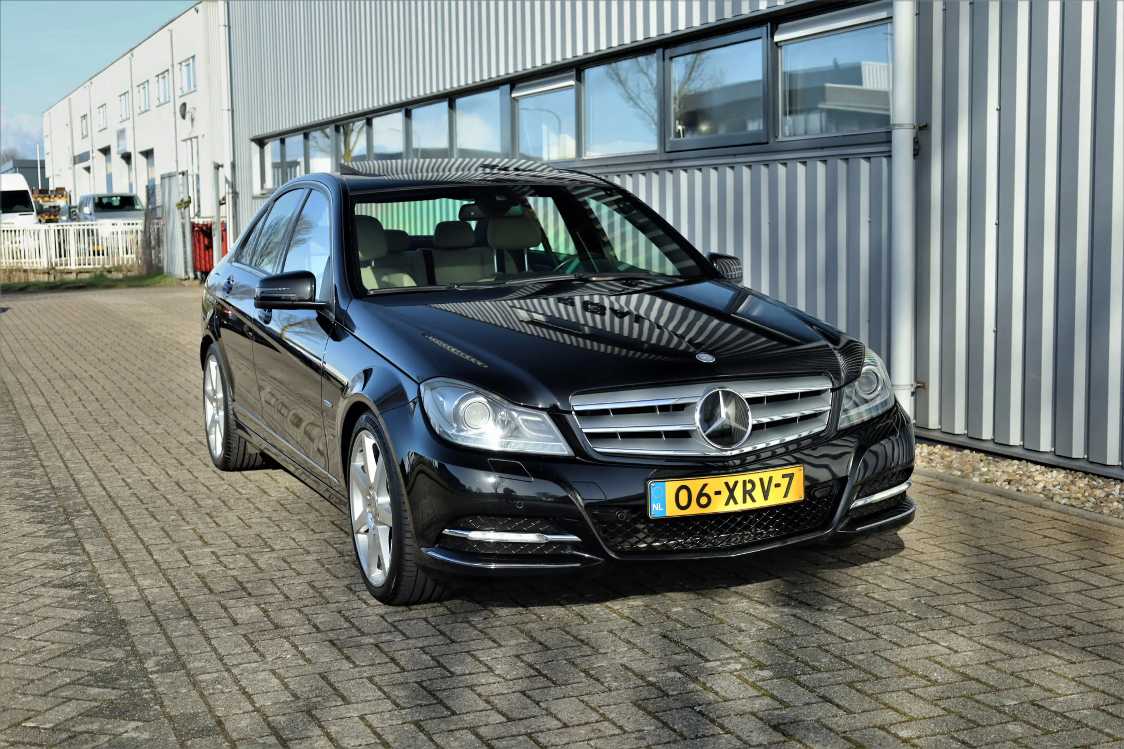 Mercedes-Benz C 350 C 4M Avantgarde — photo 2