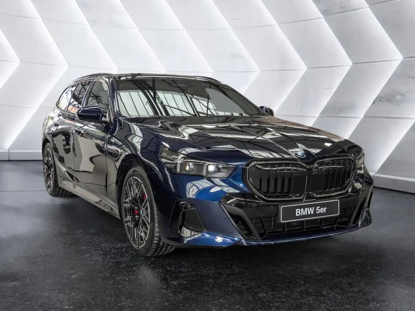 BMW 540 d Touring xDrive M-Sport HUD LED PANO 360° Blau - 2
