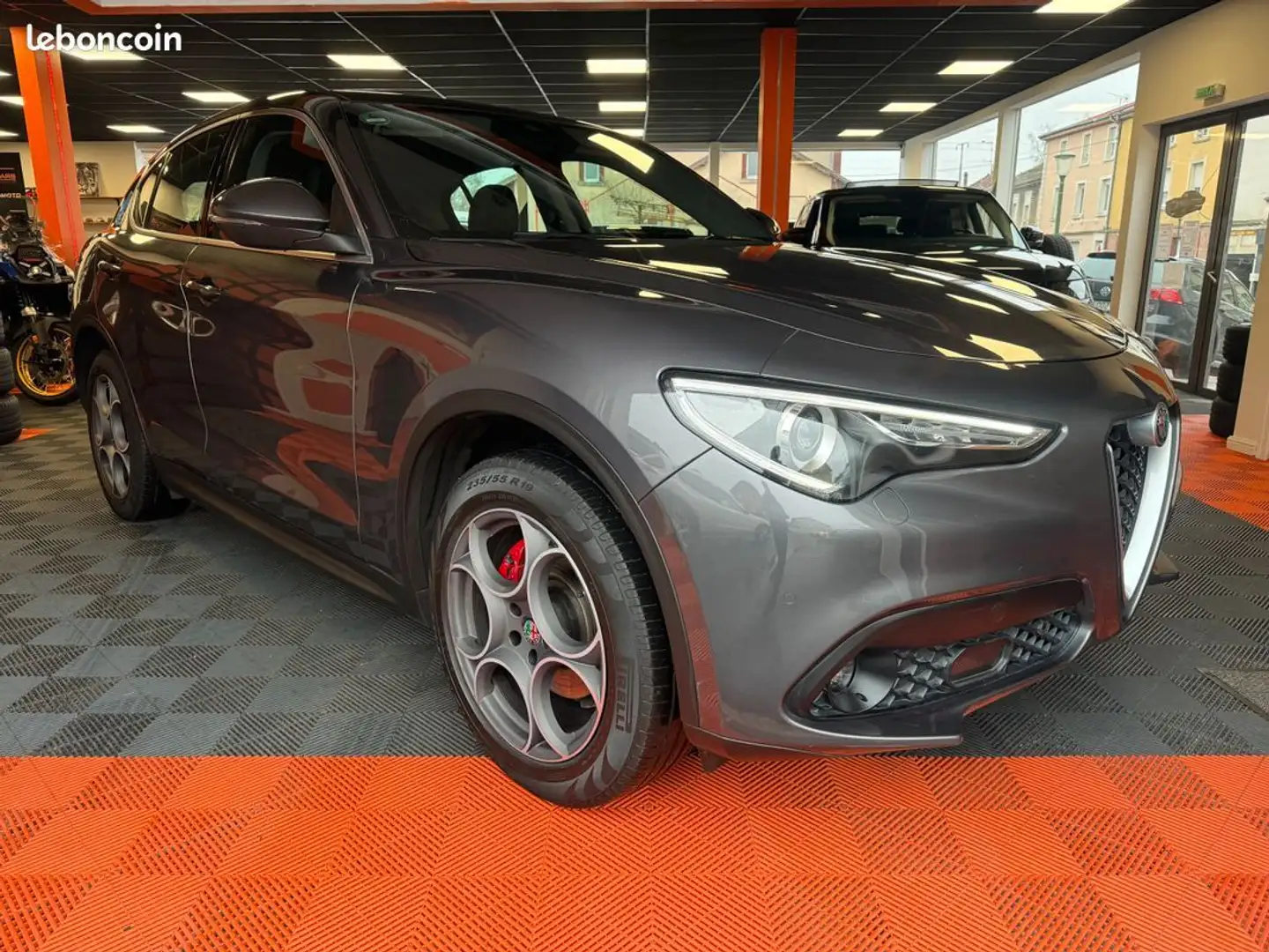 Alfa Romeo Stelvio Q4 BVA Pack SUPER D-N-A 2.2D 16V 210 cv Garantie 12 mois - 1