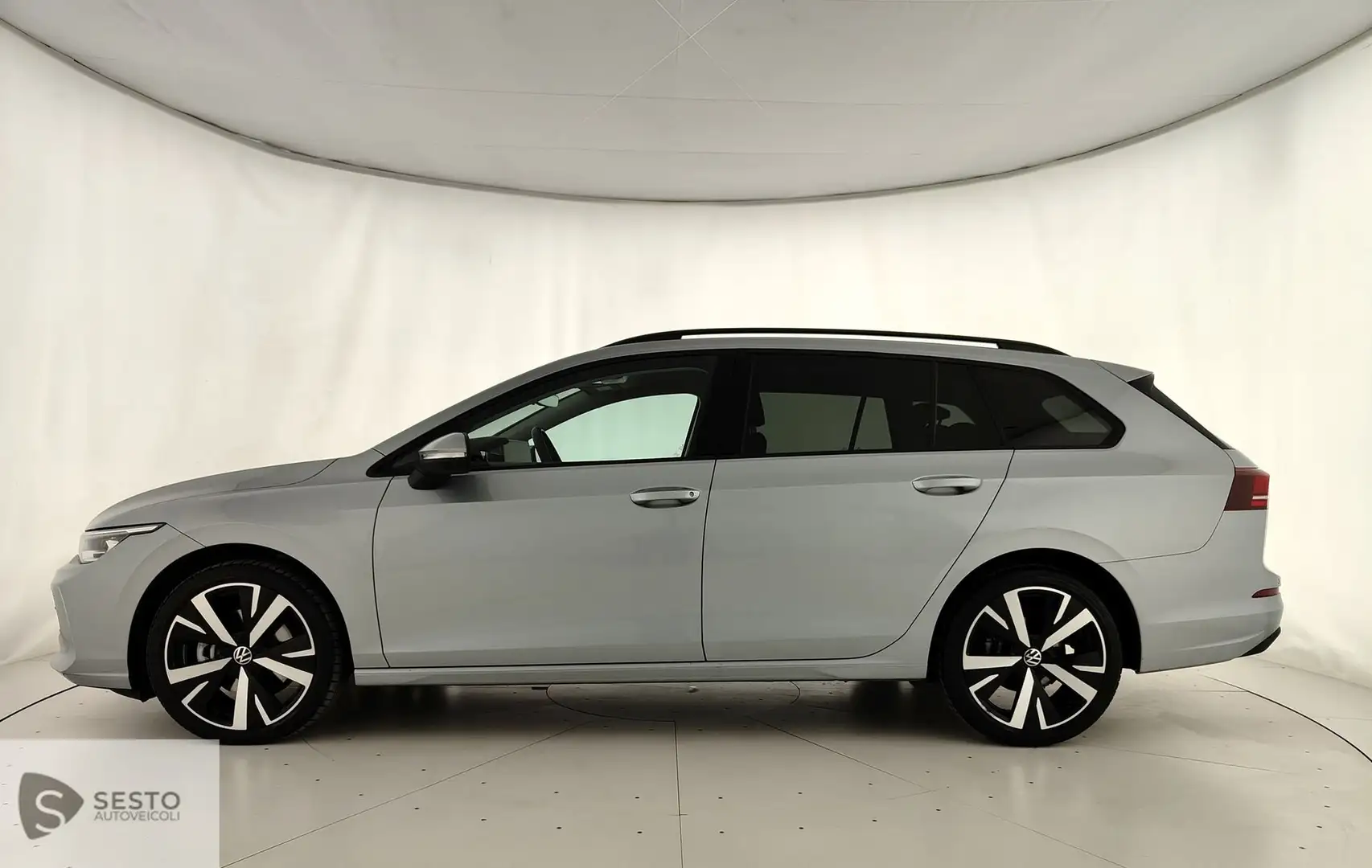 Volkswagen Golf Variant VARIANT 8 Variant 2.0 TDI 150 CV DSG SCR Life Grau - 2