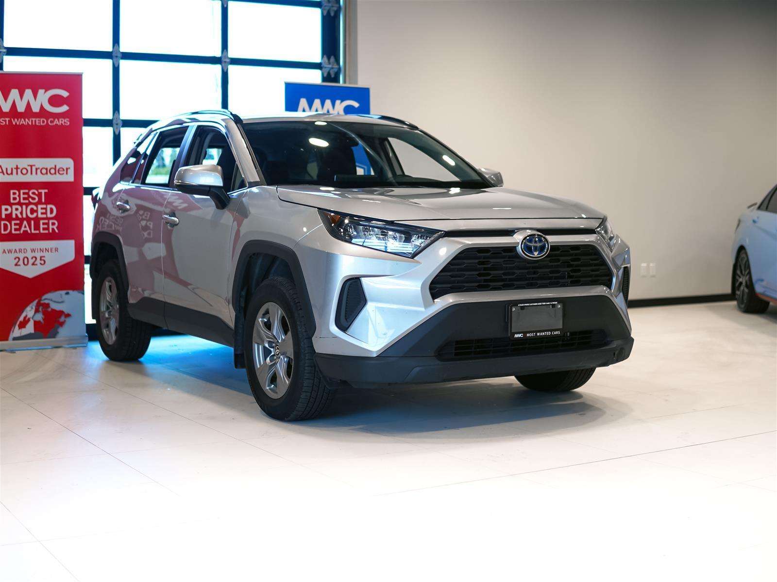2023 Toyota RAV4 HYBRID LE AWD | TOYOTA SERVICED | NO ACCIDENTS — снимка 1