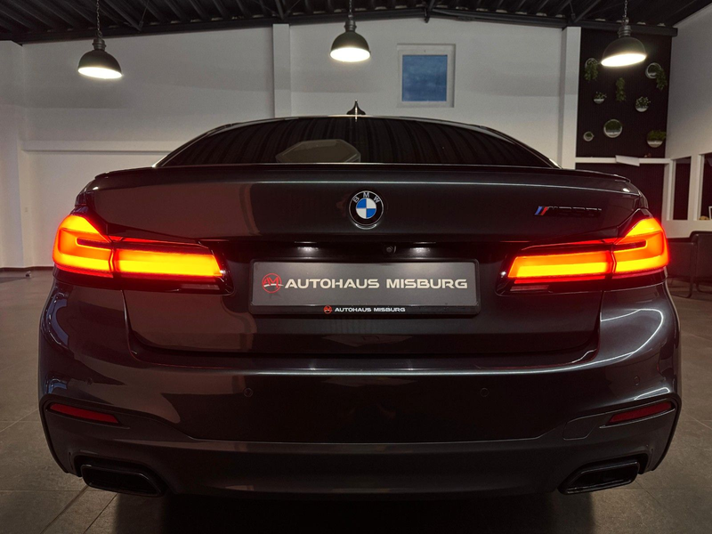 BMW 550 i xDrive Lim./Schiebedach+Head-Up+Stand-Hz — photo 6