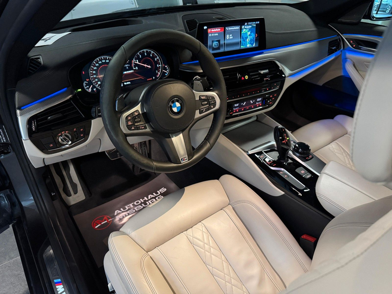 BMW 550 i xDrive Lim./Schiebedach+Head-Up+Stand-Hz — photo 14