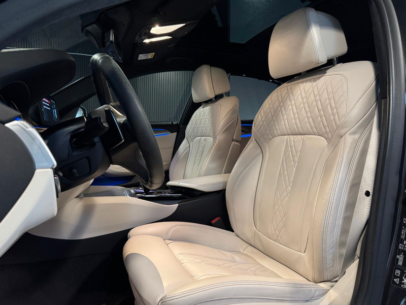 BMW 550 i xDrive Lim./Schiebedach+Head-Up+Stand-Hz — photo 15