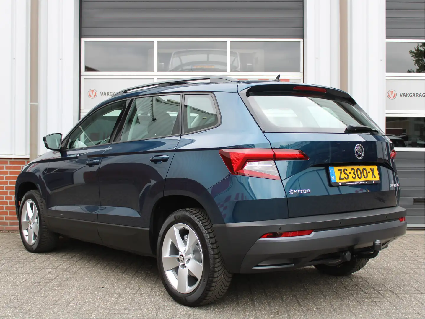 Skoda Karoq 1.0 TSI 116PK Automaat Ambition Business /NAVI/Pan Blauw - 2