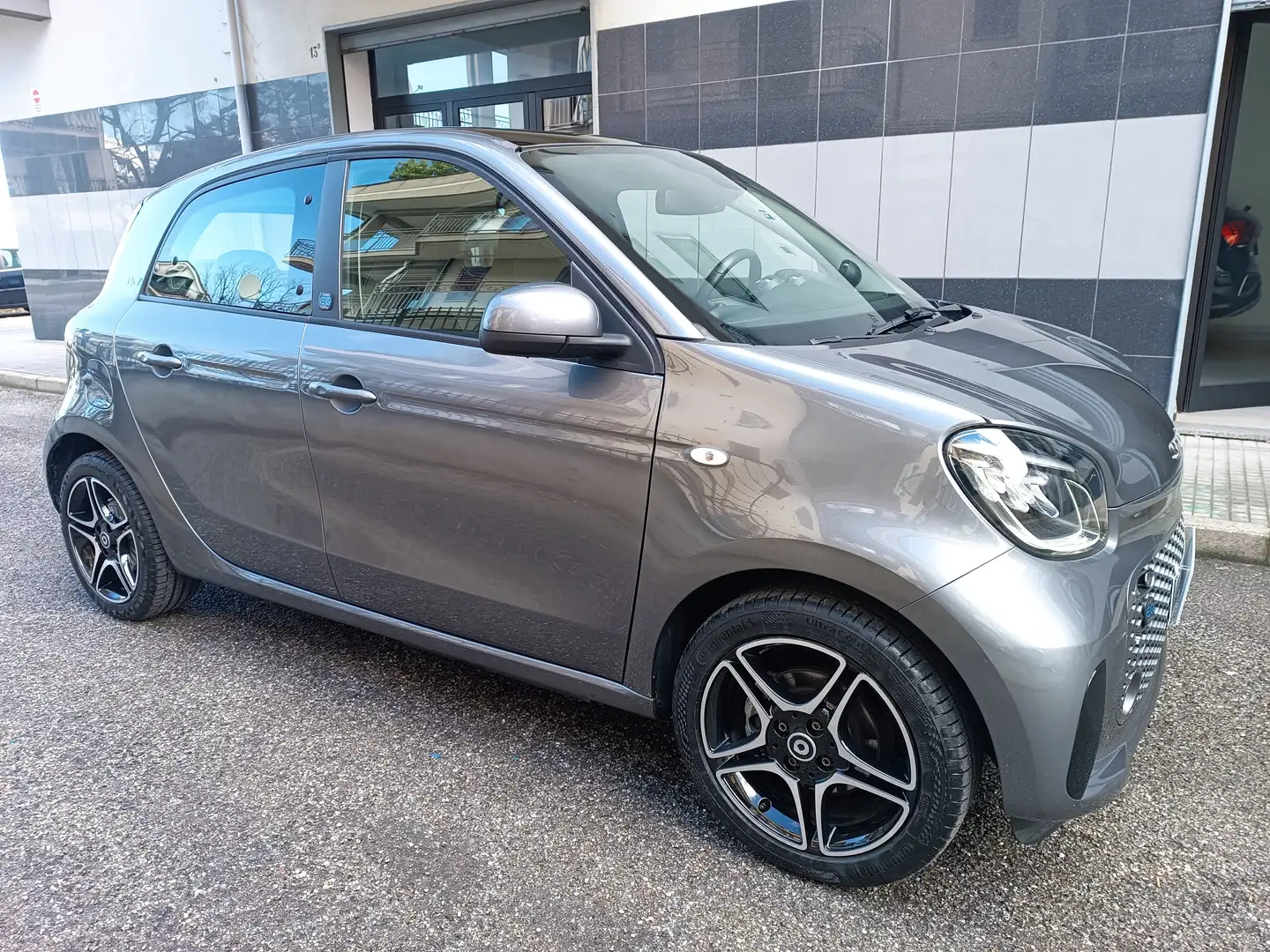 smart forFour Forfour eq Pulse 4,6kW Grigio - 2