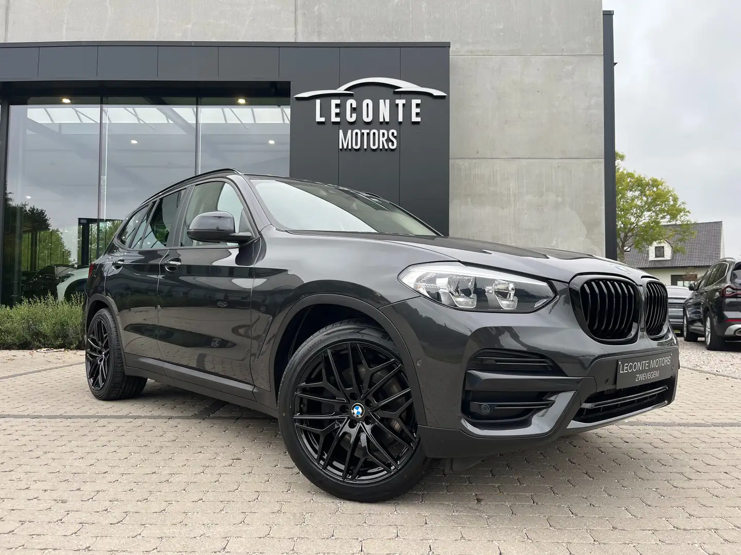 BMW X3 X3 xDrive30e Hybride Sportzetels/Carplay/Camera... Grijs - 1