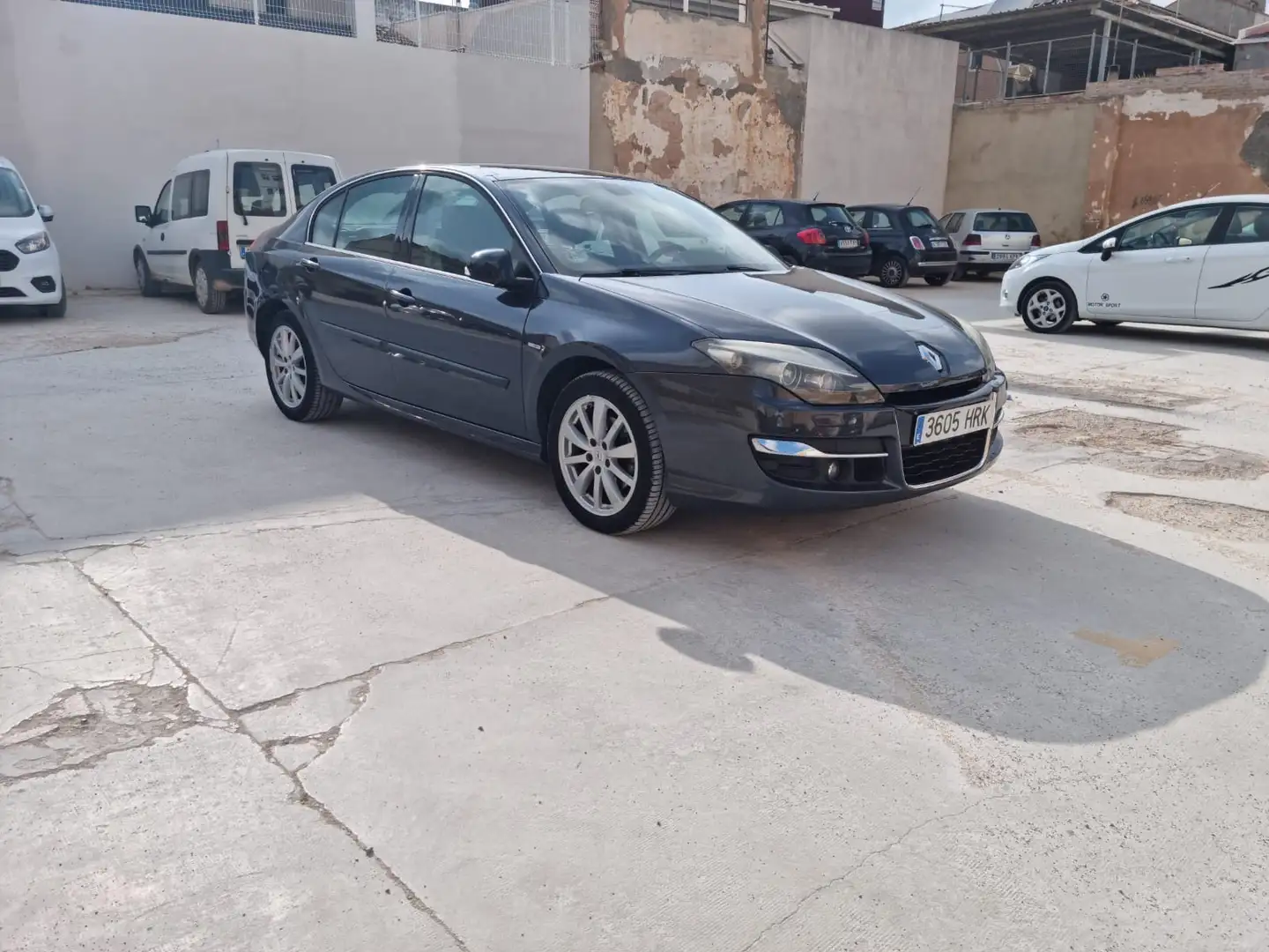 Renault Laguna 1.9 dCi FAP Aut. Avantage - 2