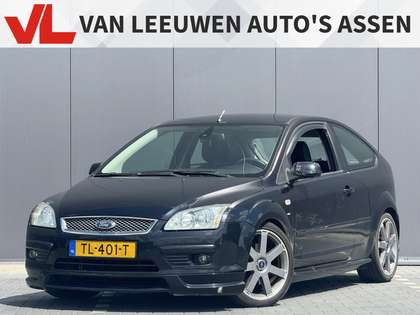 Ford Focus 2.0-16V Titanium | Nieuw binnen | Sony Surround |