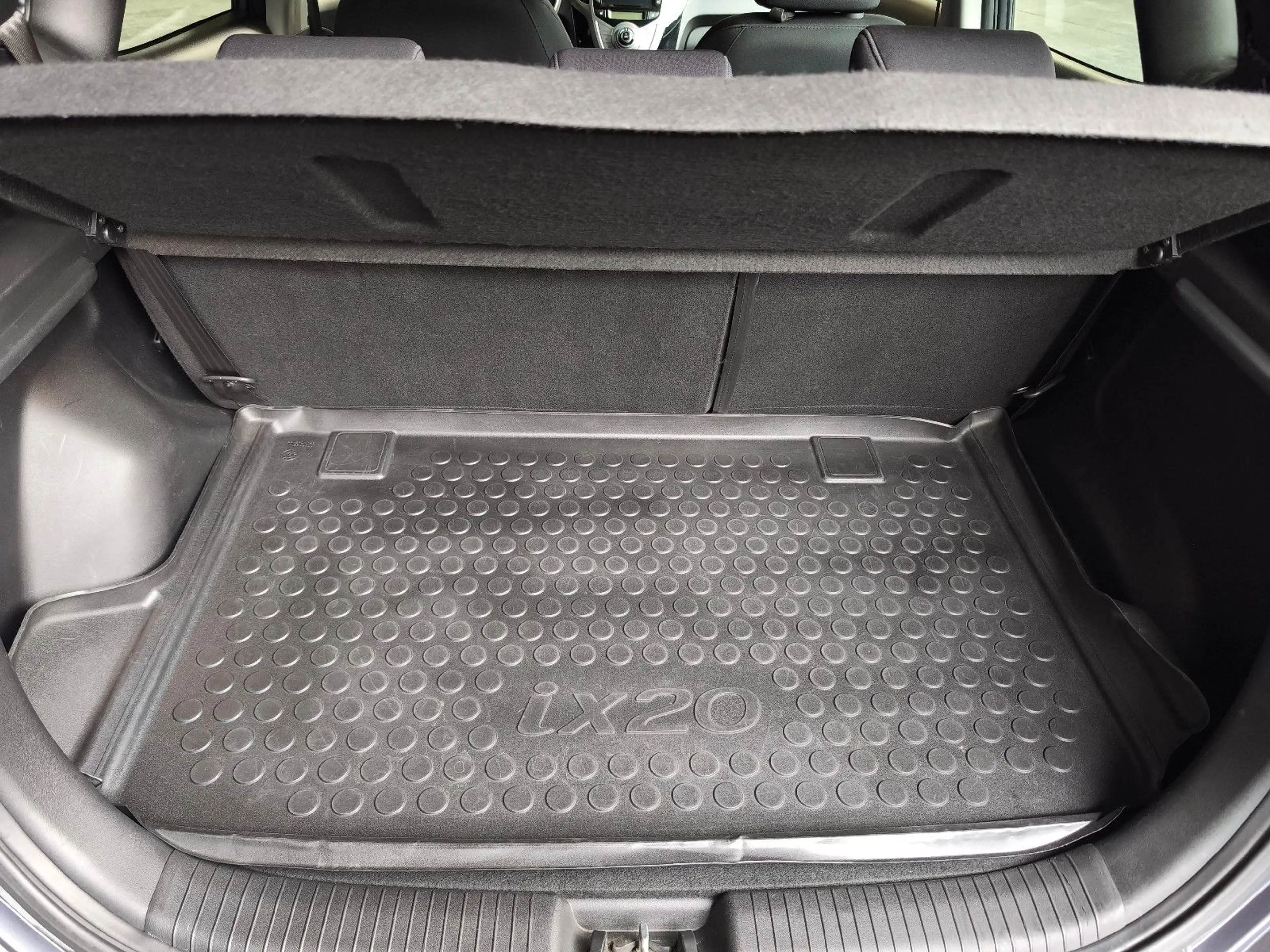 Hyundai iX20 1.6 blue YES! — photo 19