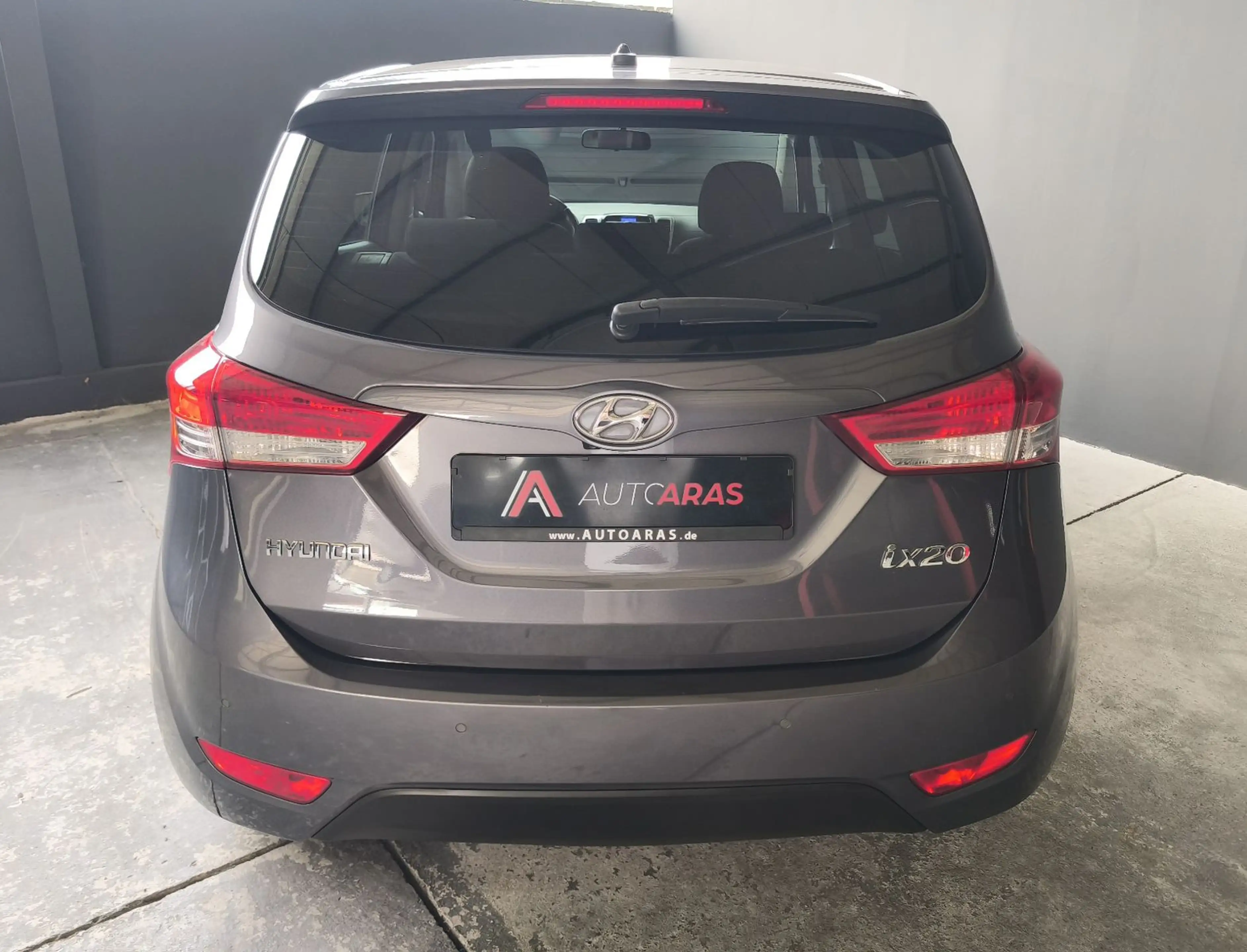 Hyundai iX20 1.6 blue YES! — photo 4