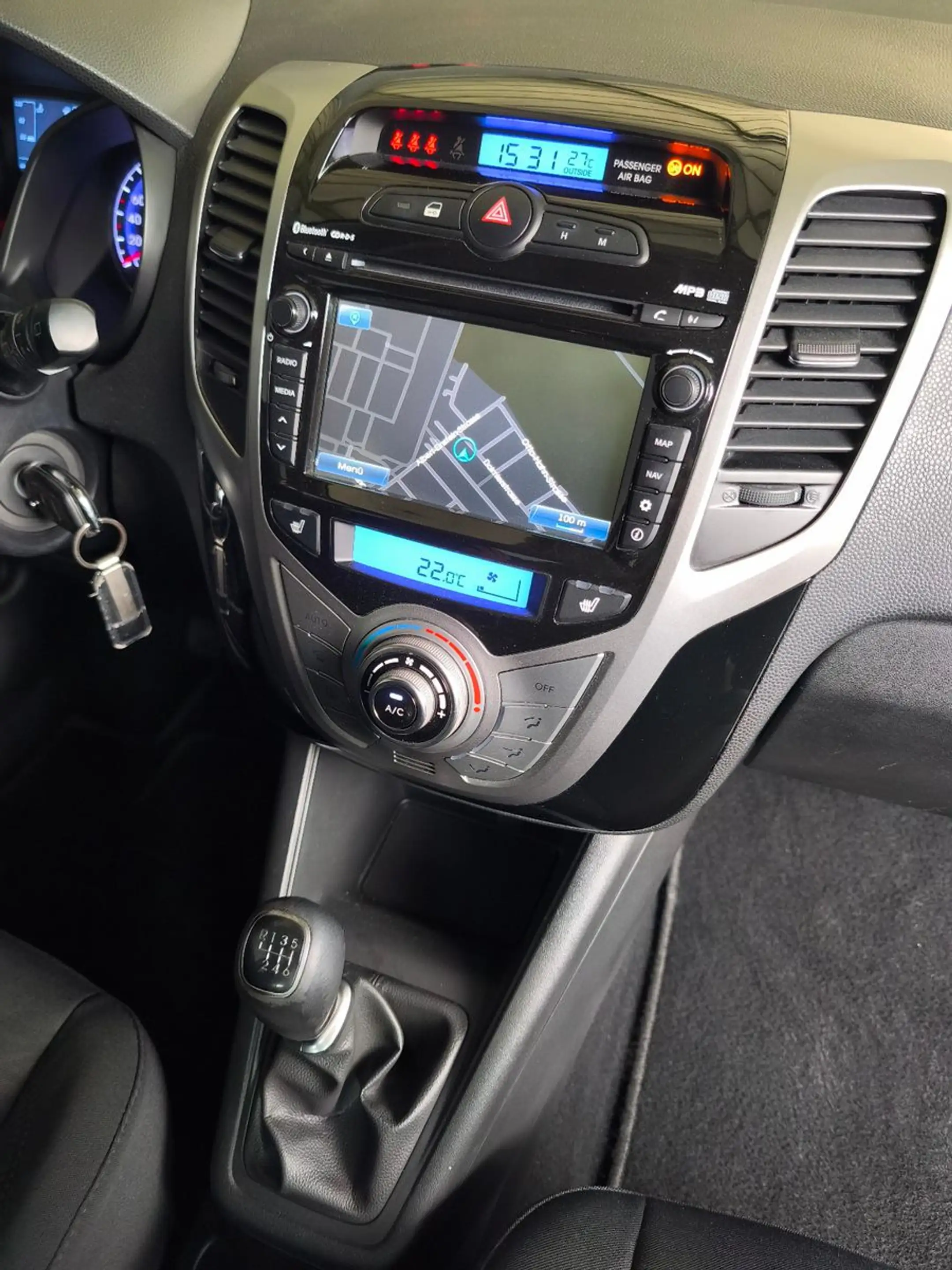 Hyundai iX20 1.6 blue YES! — photo 13