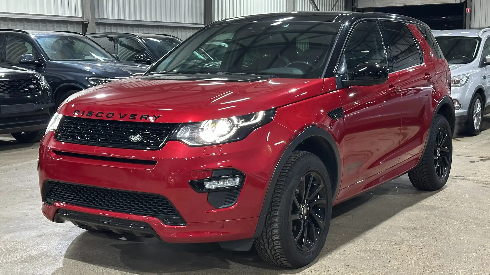 Land Rover Discovery Sport Discovery Sport D150 R-Dynamic HSE Rouge - 1