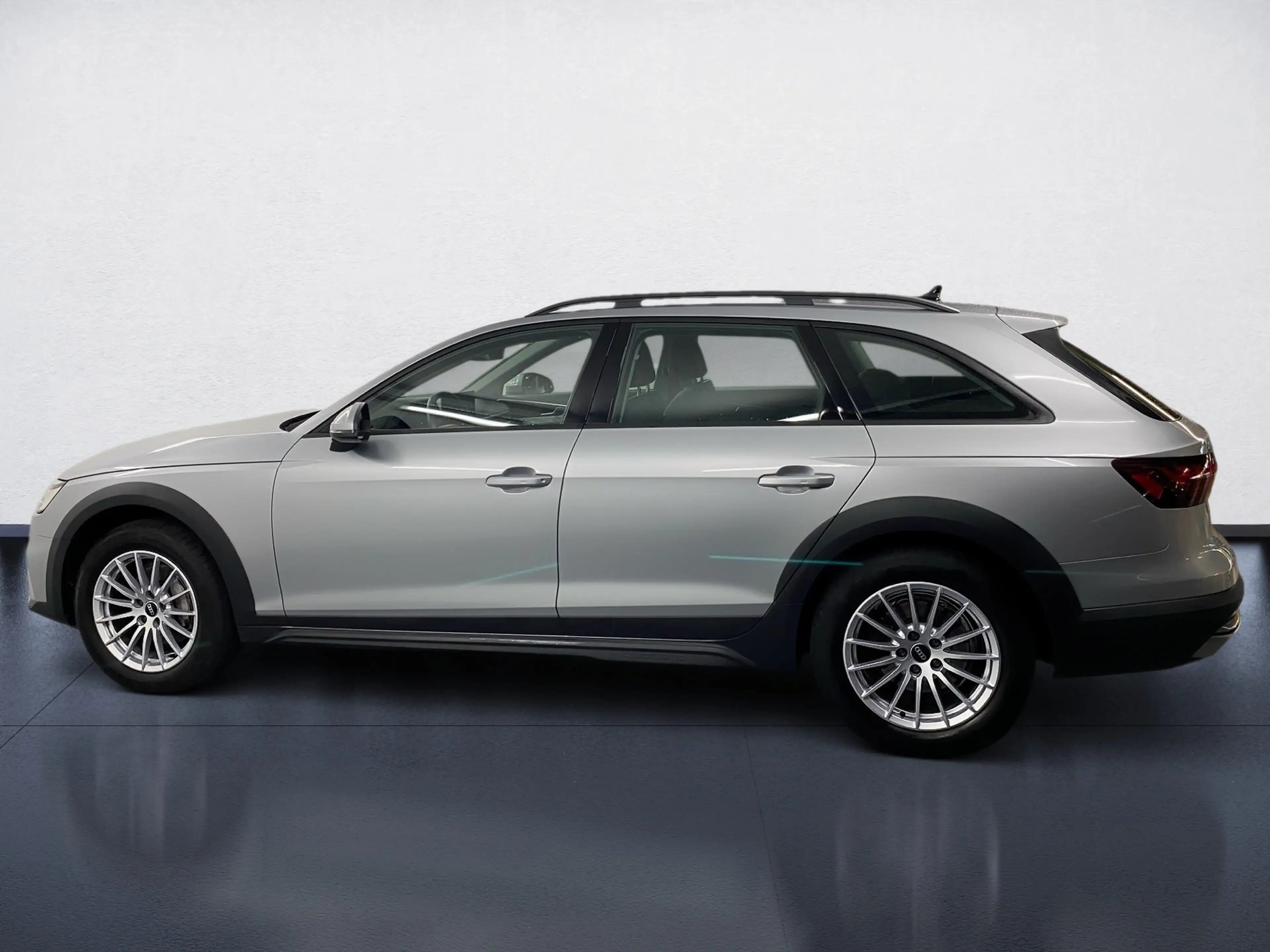 Audi A4 allroad 40 TDI quattro AHK Navi plus ACC AHK — photo 3