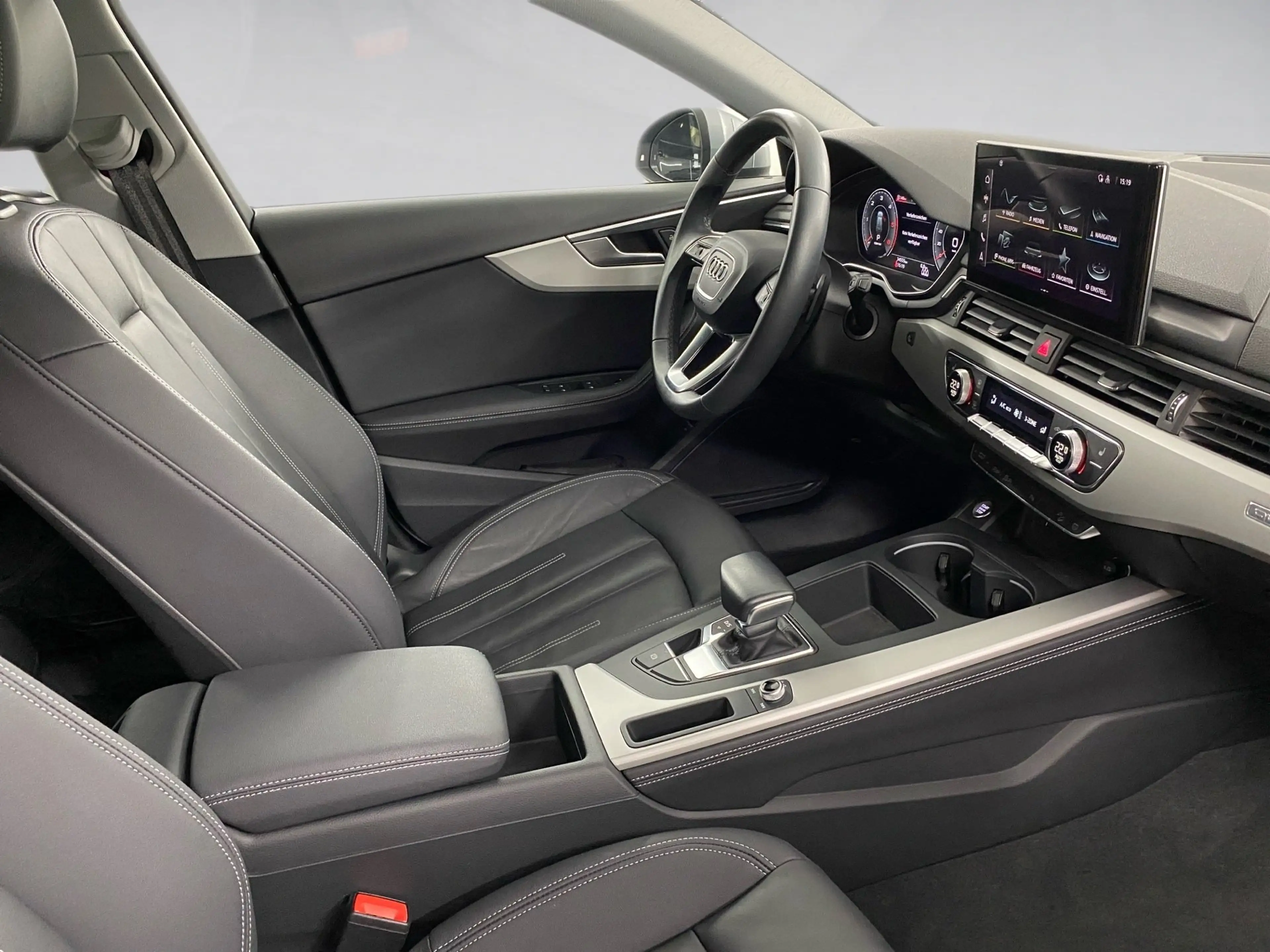 Audi A4 allroad 40 TDI quattro AHK Navi plus ACC AHK — photo 10