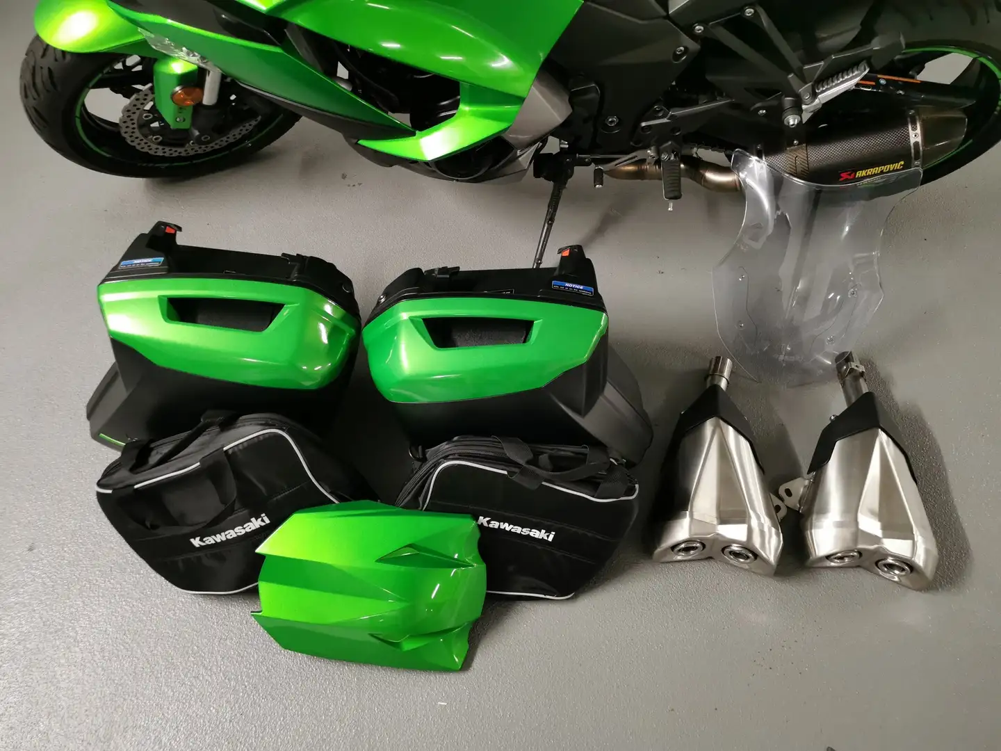 Kawasaki Z1000 SX Touring / Performance Grün - 2