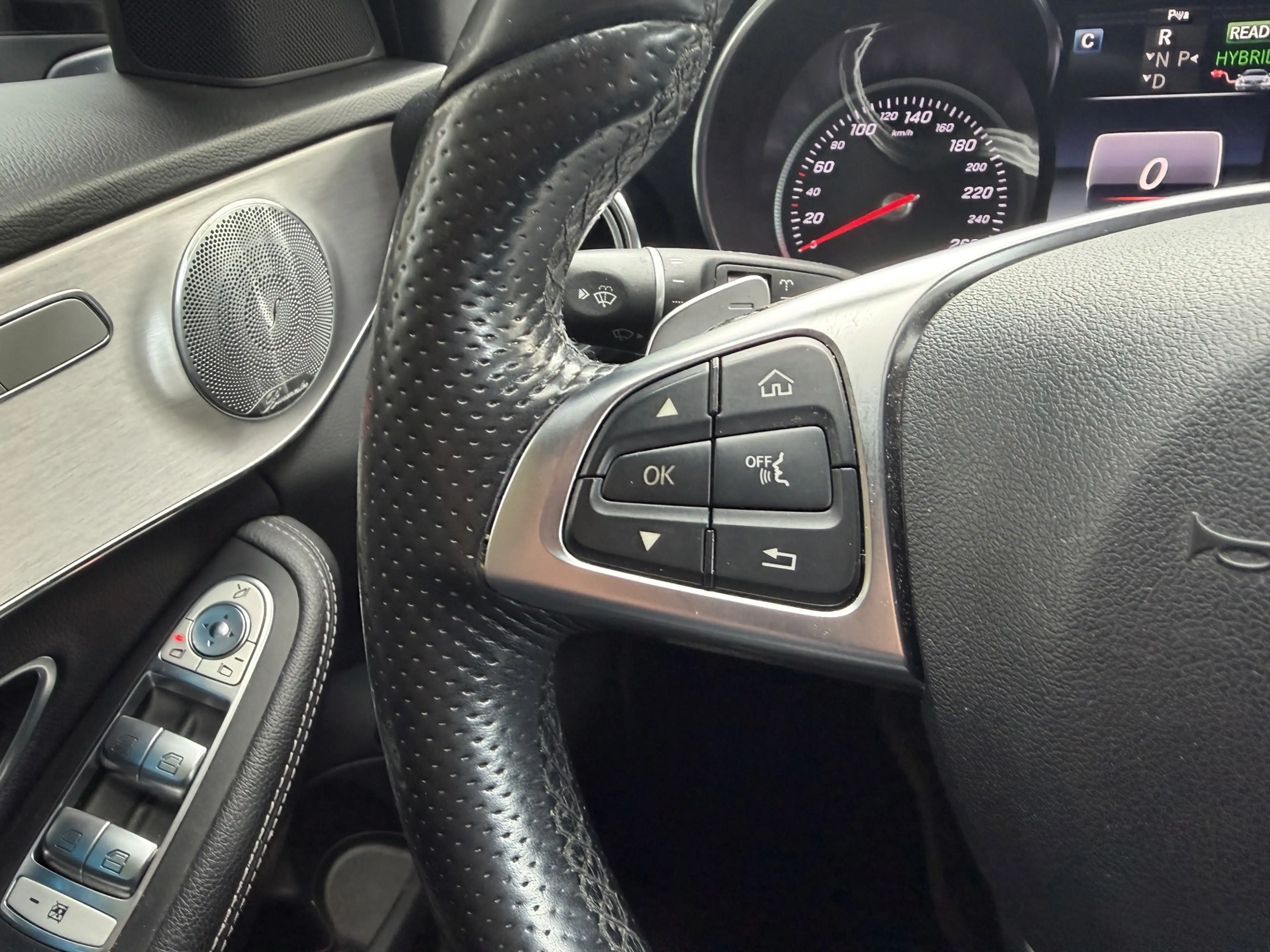 Mercedes-Benz C 350 Estate e Business Solution AMG — photo 14